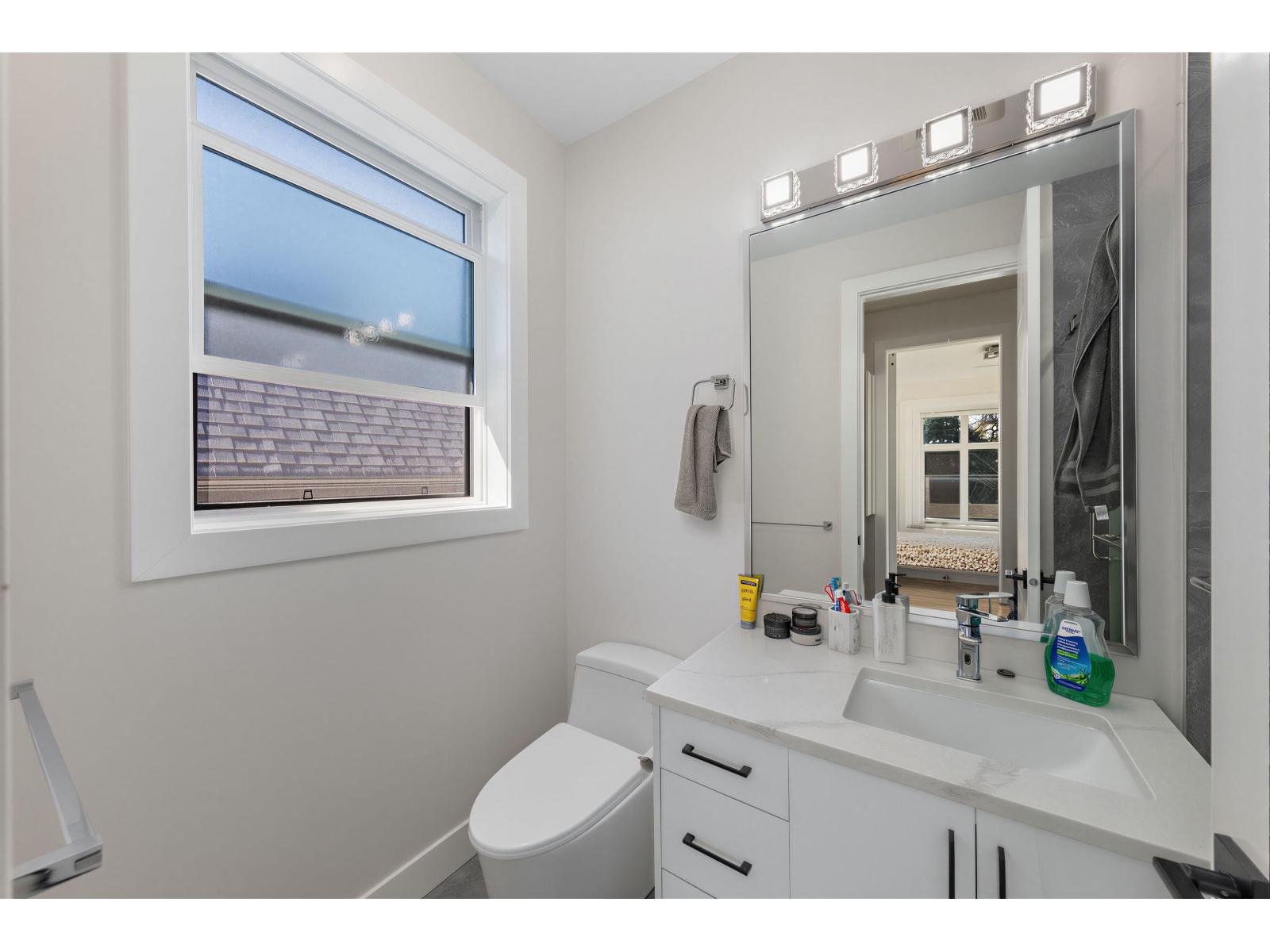 17875 59a Avenue, Surrey, British Columbia  V3S 1R2 - Photo 17 - R3110538