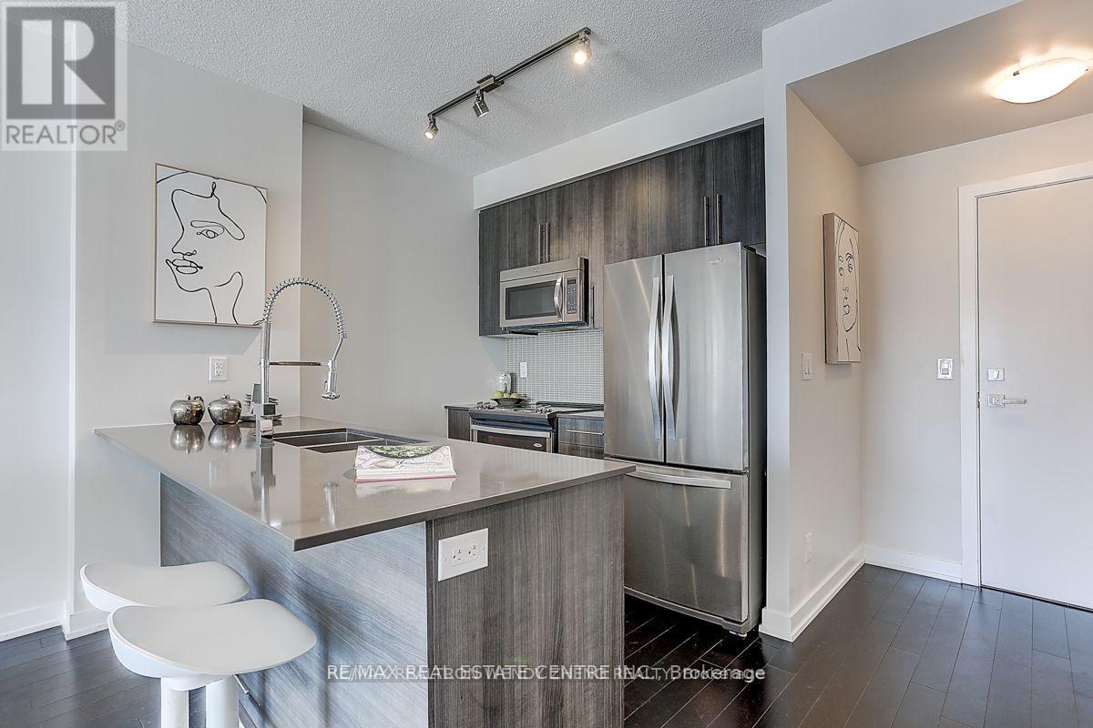 1208 - 510 Curran Place, Mississauga, Ontario  L5B 0J8 - Photo 2 - W13102750