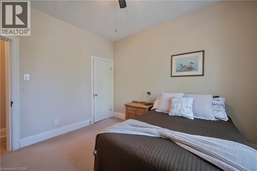 25 Ahrens Street W, Kitchener, Ontario  N2H 4B6 - Photo 24 - 40826508