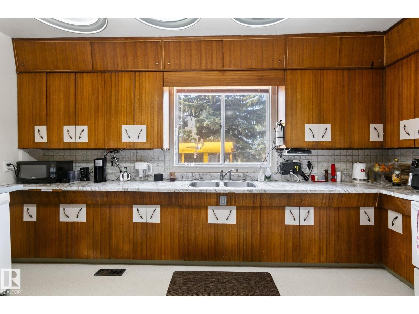 A & B, 4858 Centre St, New Sarepta, Alberta  T0B 3M0 - Photo 42 - E4486695