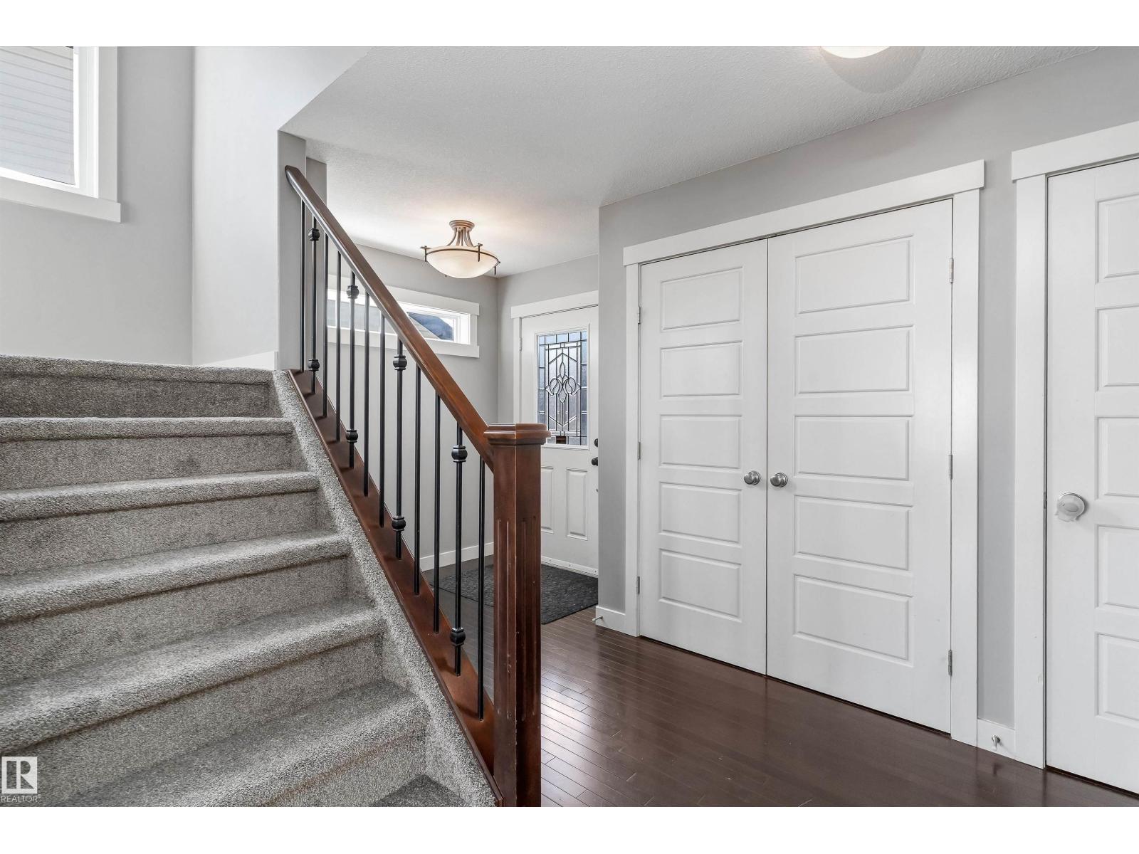 3318 21a Av Nw, Edmonton, Alberta  T6T 0L1 - Photo 3 - E4486700