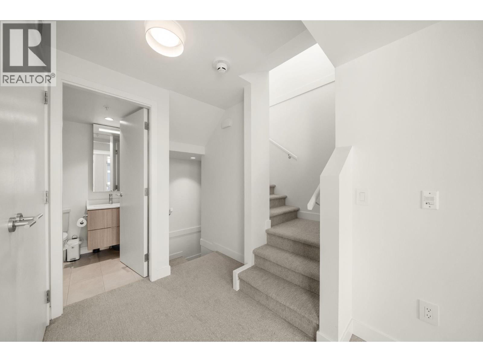 312 6085 Irmin Street, Burnaby, British Columbia  V5J 0J7 - Photo 13 - R3121276