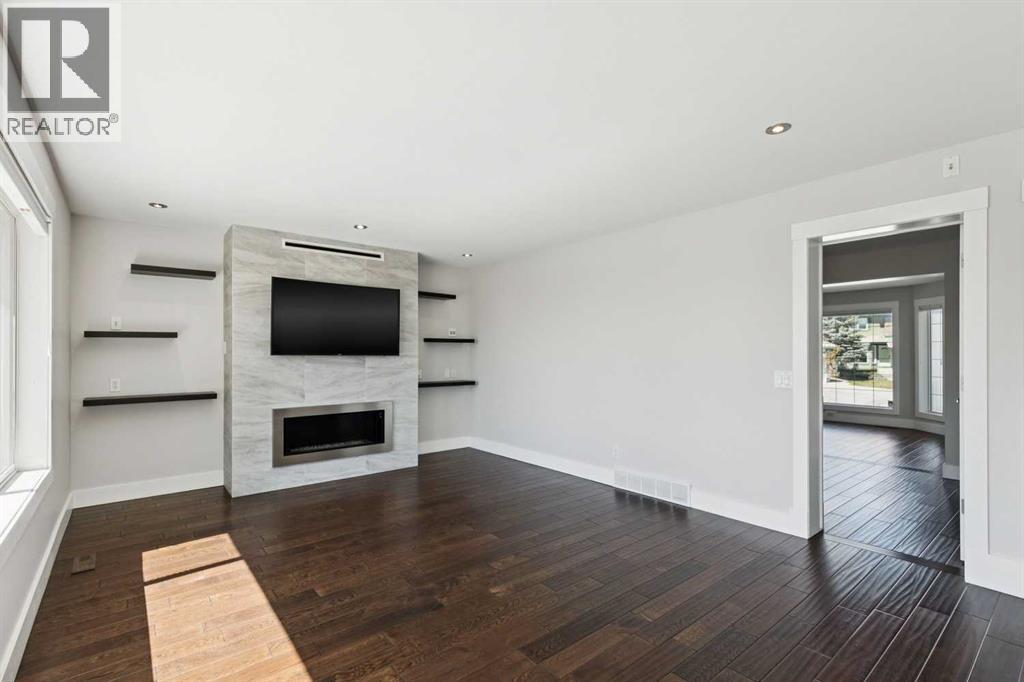 15 Springbank View SW, Calgary, Alberta  T3H 4J5 - Photo 17 - A2304465