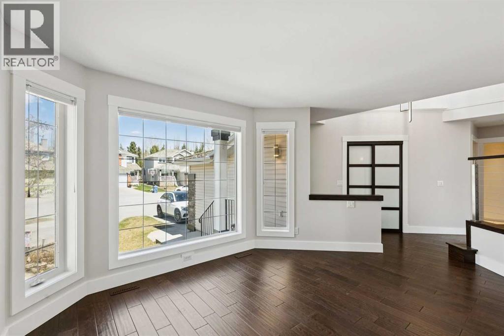 15 Springbank View SW, Calgary, Alberta  T3H 4J5 - Photo 6 - A2304465