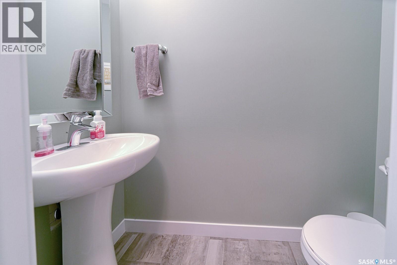 4329 Wakeling Street, Regina, Saskatchewan  S4W 0L7 - Photo 12 - SK035464