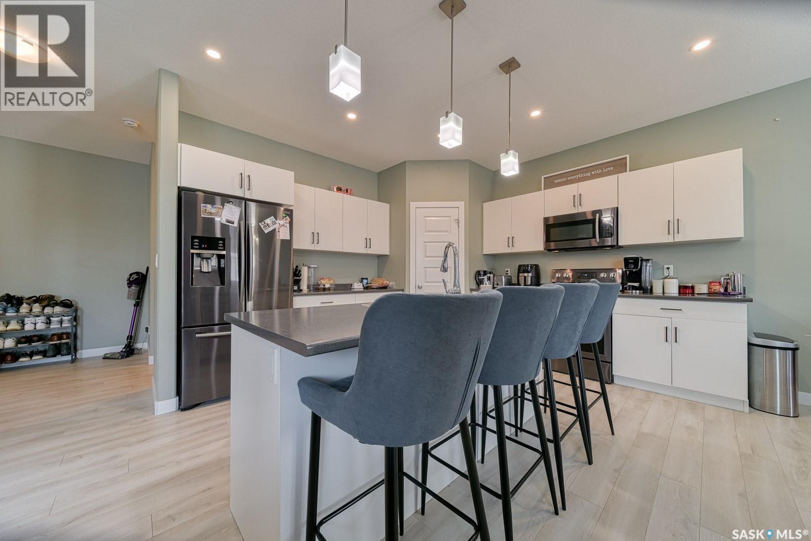 4329 Wakeling Street, Regina, Saskatchewan  S4W 0L7 - Photo 2 - SK035464