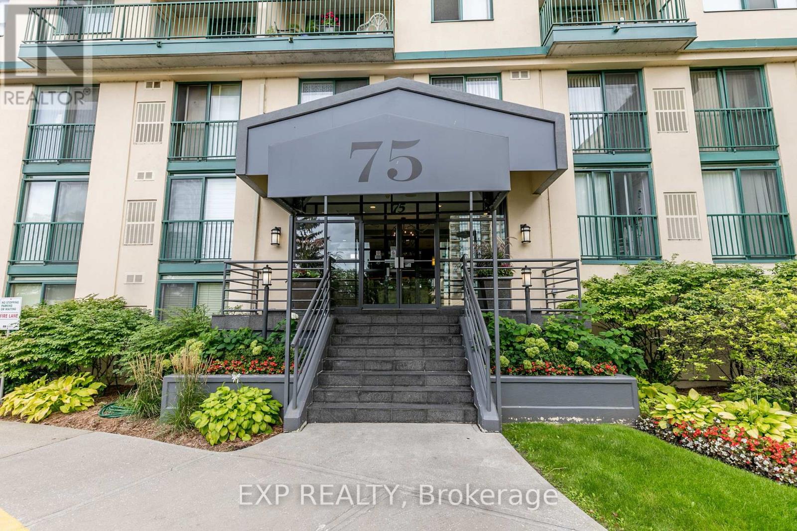 906 - 75 Ellen Street, Barrie, Ontario  L4N 7R6 - Photo 2 - S13105486