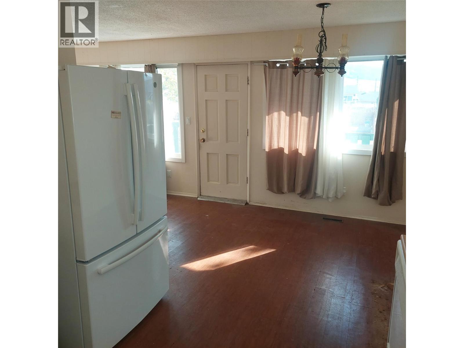 4403 15th Avenue, Vernon, British Columbia  V1T 6Y1 - Photo 4 - 10386584
