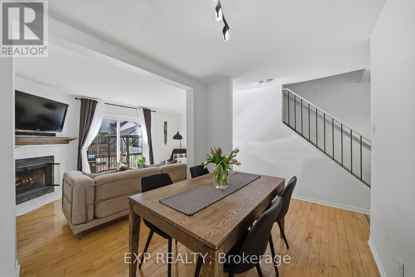 1832 Loranger Court, Ottawa, Ontario  K1C 7H6 - Photo 8 - X12940912
