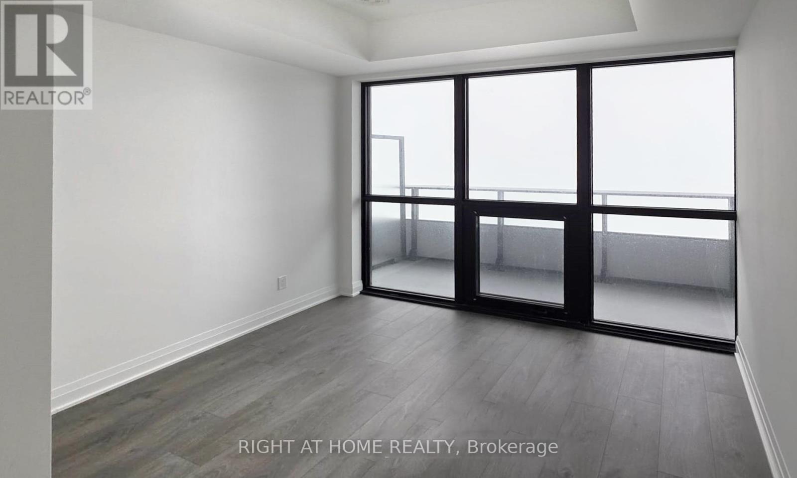 5811 Lph - 4015 The Exchange, Mississauga, Ontario  L5B 0N9 - Photo 4 - W13105338