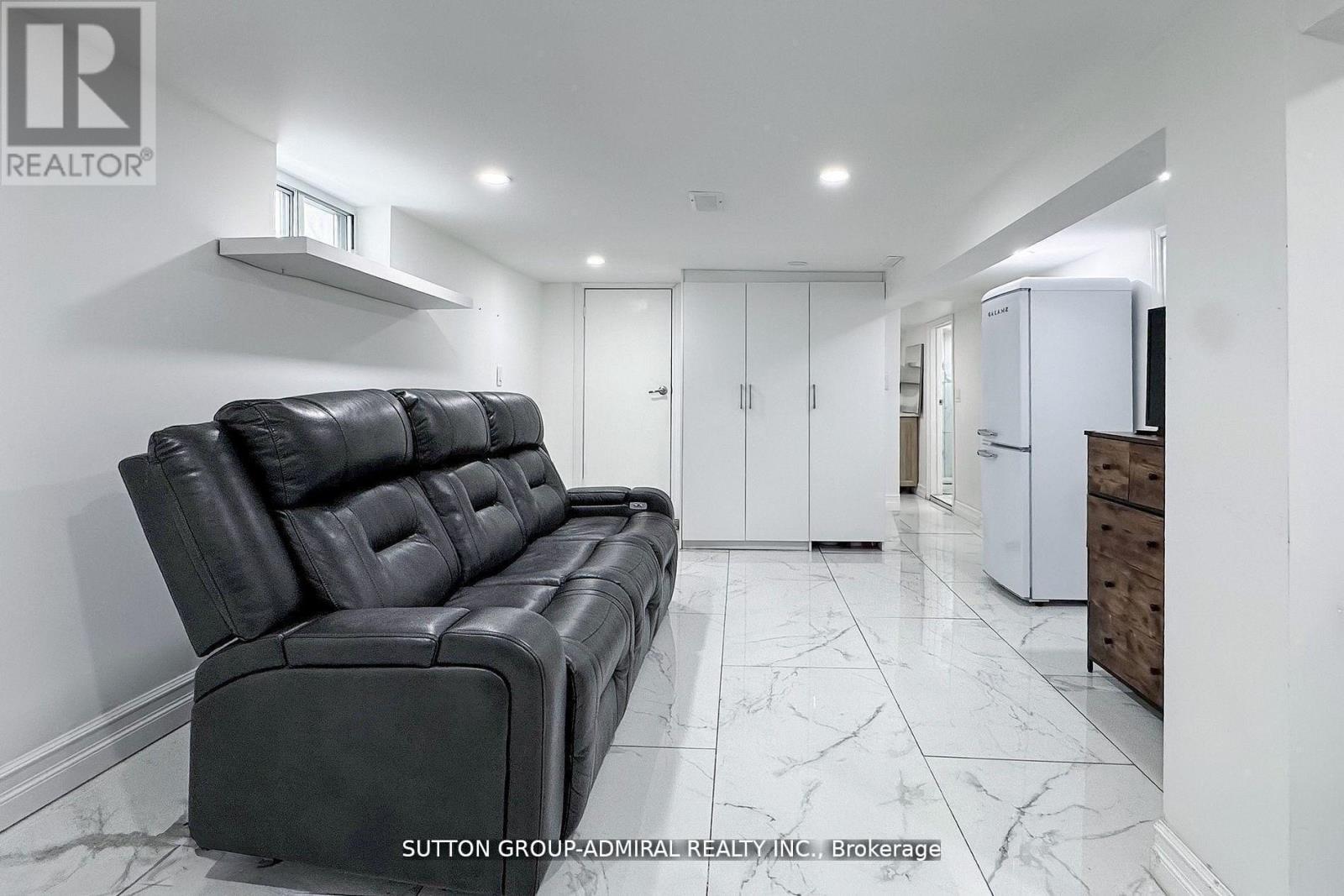 14 Spears Street, Toronto, Ontario  M6N 3X7 - Photo 35 - W13105356