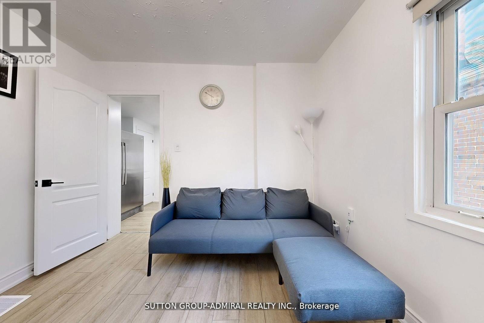 14 Spears Street, Toronto, Ontario  M6N 3X7 - Photo 4 - W13105356