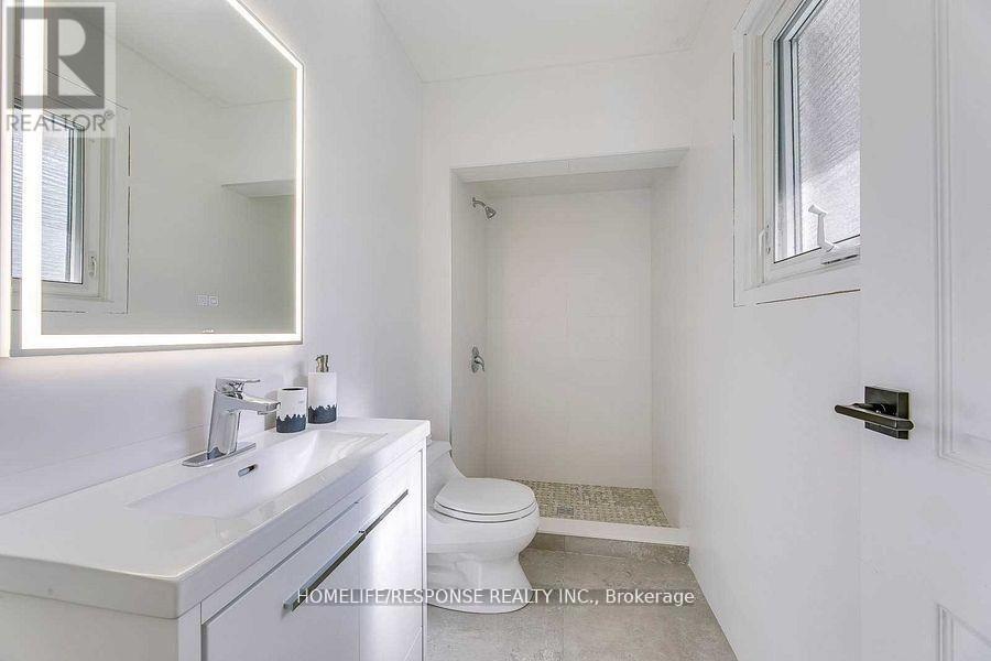 3640 Burnbrae Drive, Mississauga, Ontario  L5C 2N7 - Photo 20 - W13105470