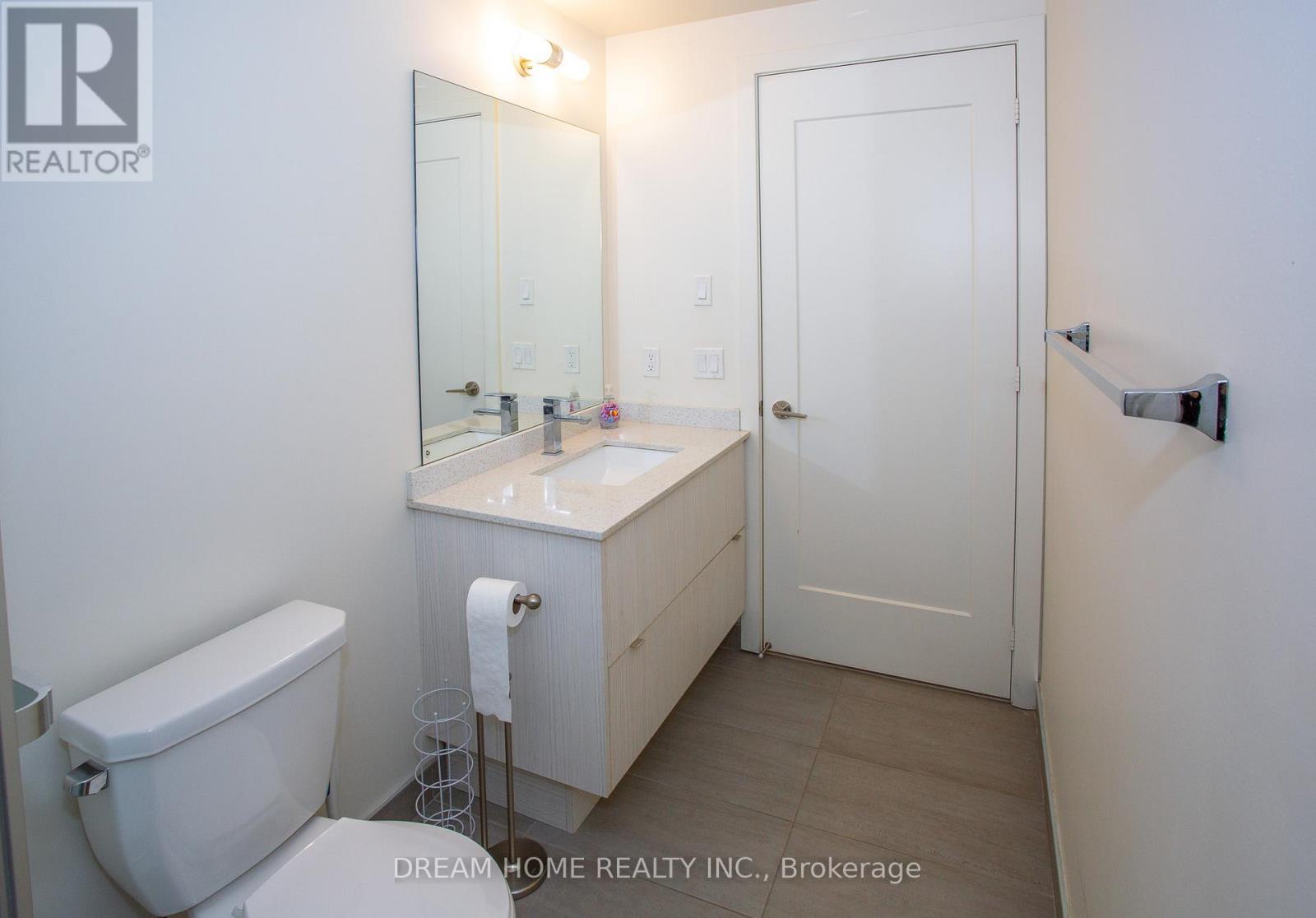 816 - 330 Richmond Street W, Toronto, Ontario  M5V 1X2 - Photo 15 - C12992228