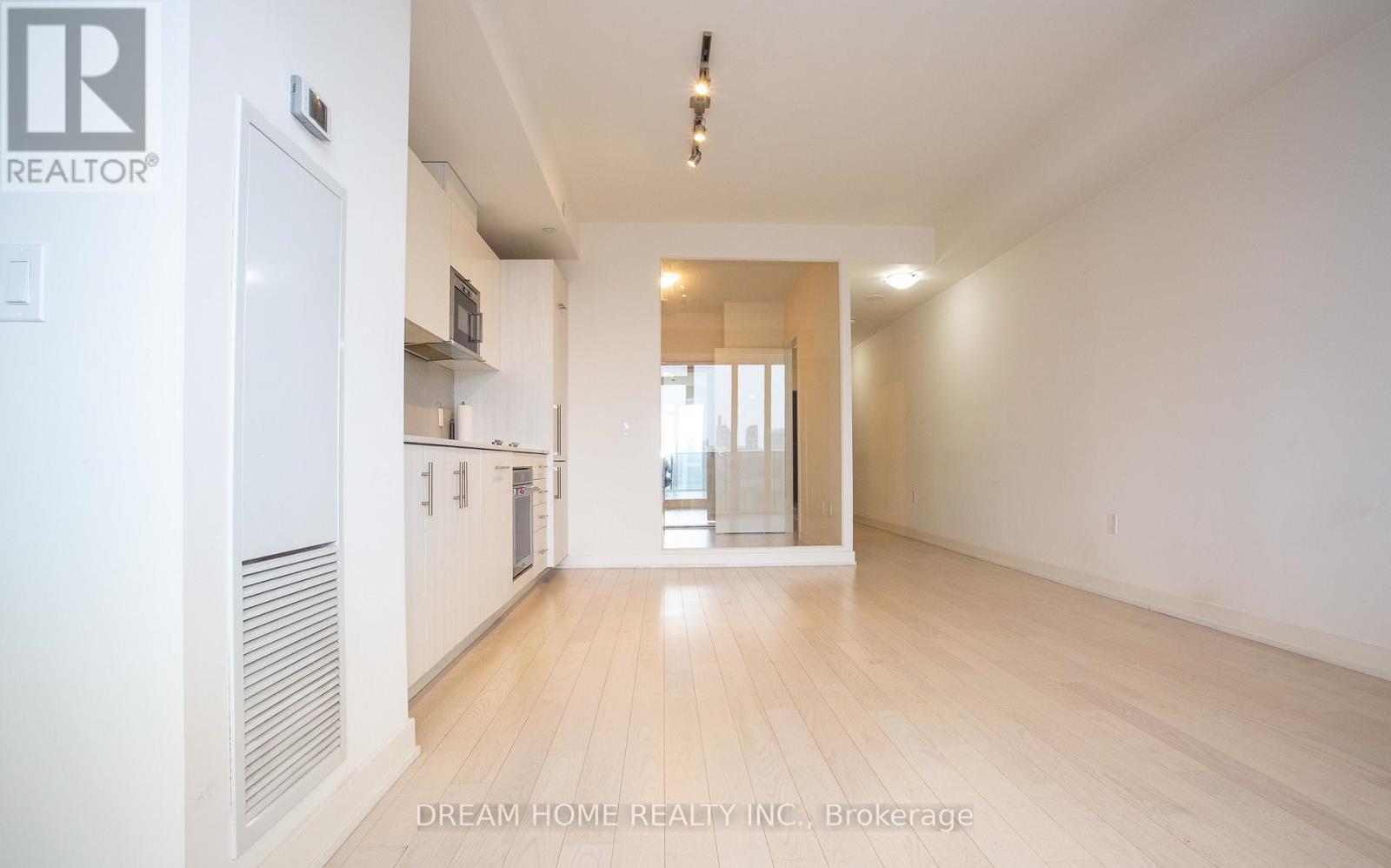 816 - 330 Richmond Street W, Toronto, Ontario  M5V 1X2 - Photo 12 - C12992228