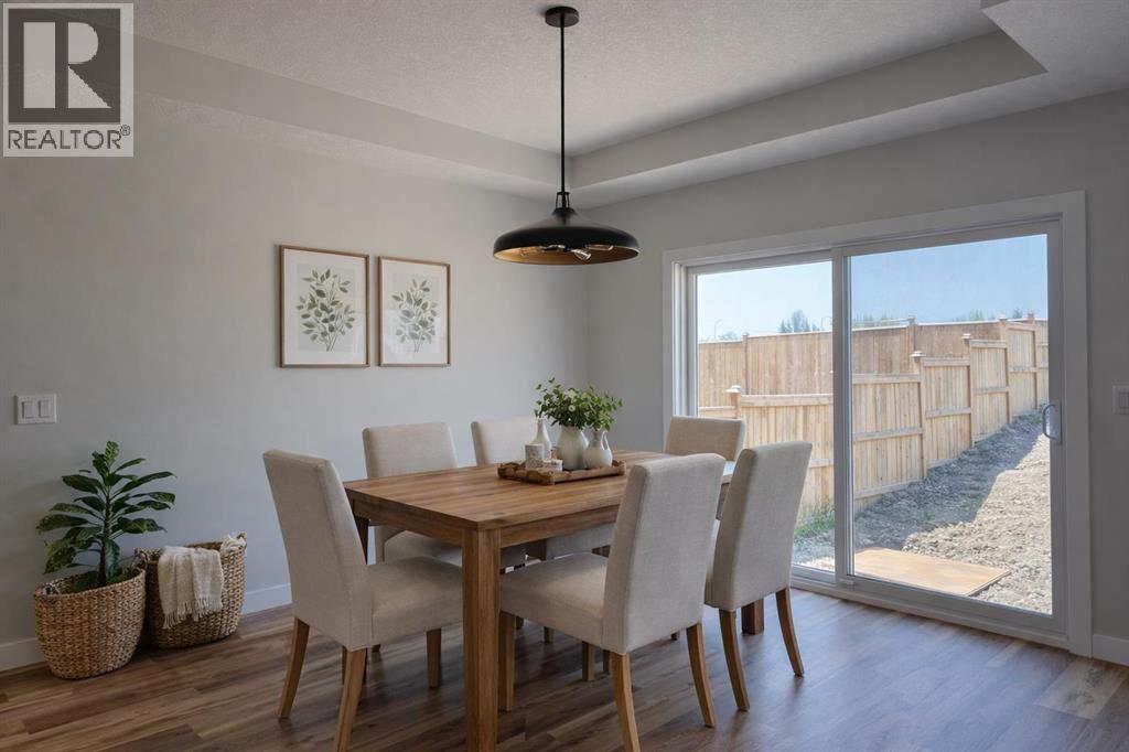 117 Crestview Boulevard, Sylvan Lake, Alberta  T4S 0V8 - Photo 3 - A2273680