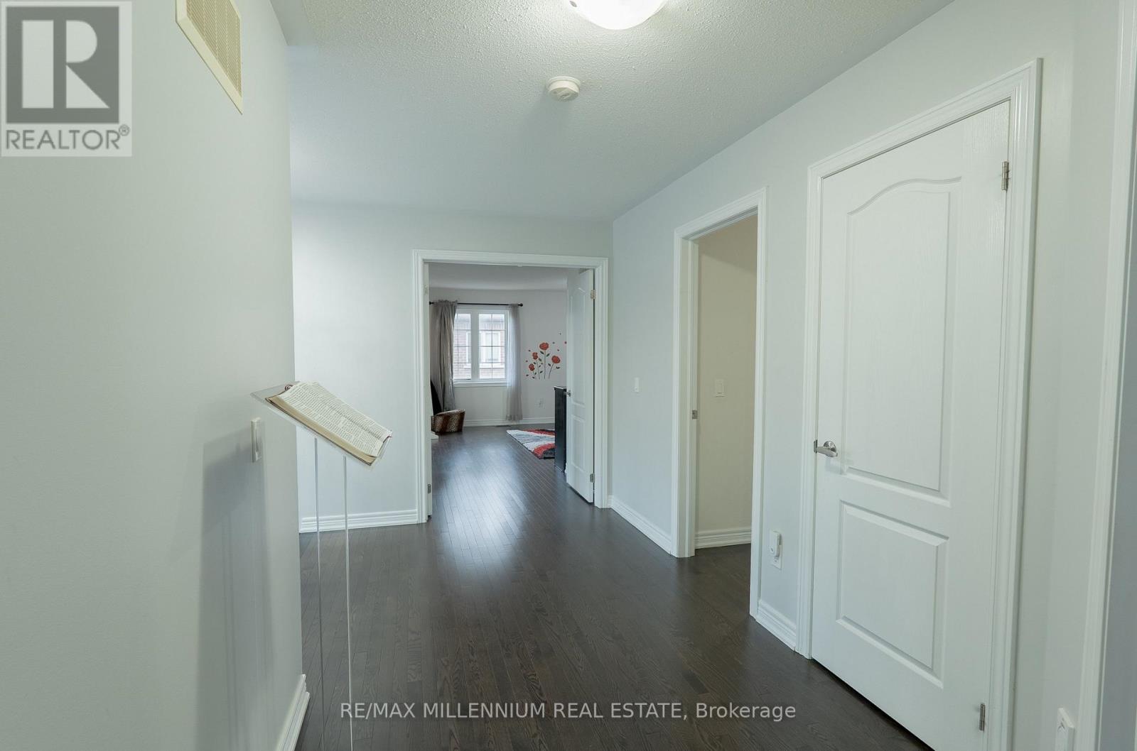 8 Zelda Road, Brampton, Ontario  L6R 0B3 - Photo 29 - W13105188