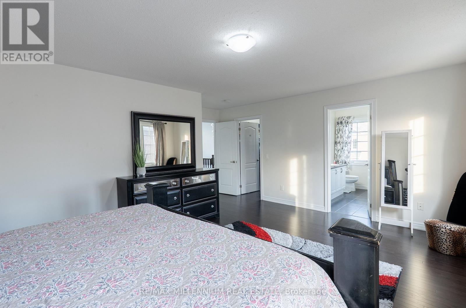 8 Zelda Road, Brampton, Ontario  L6R 0B3 - Photo 6 - W13105188