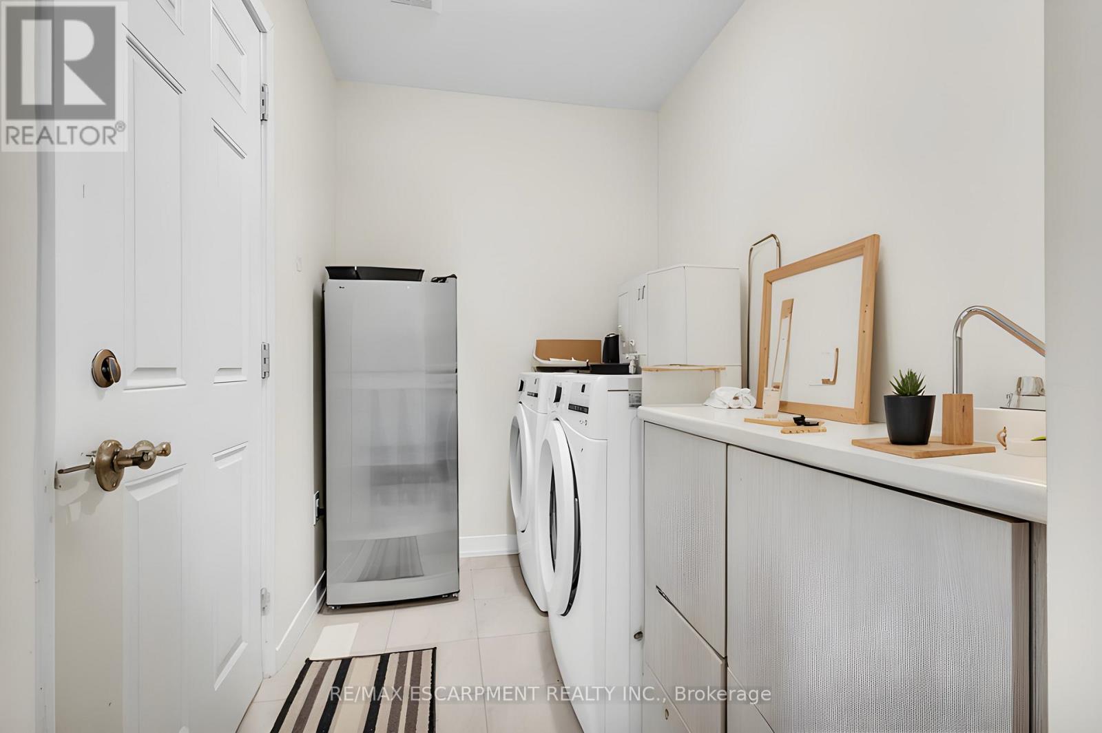 12 Blackberry Lane, Thorold, Ontario  L3B 0L3 - Photo 12 - X13105400