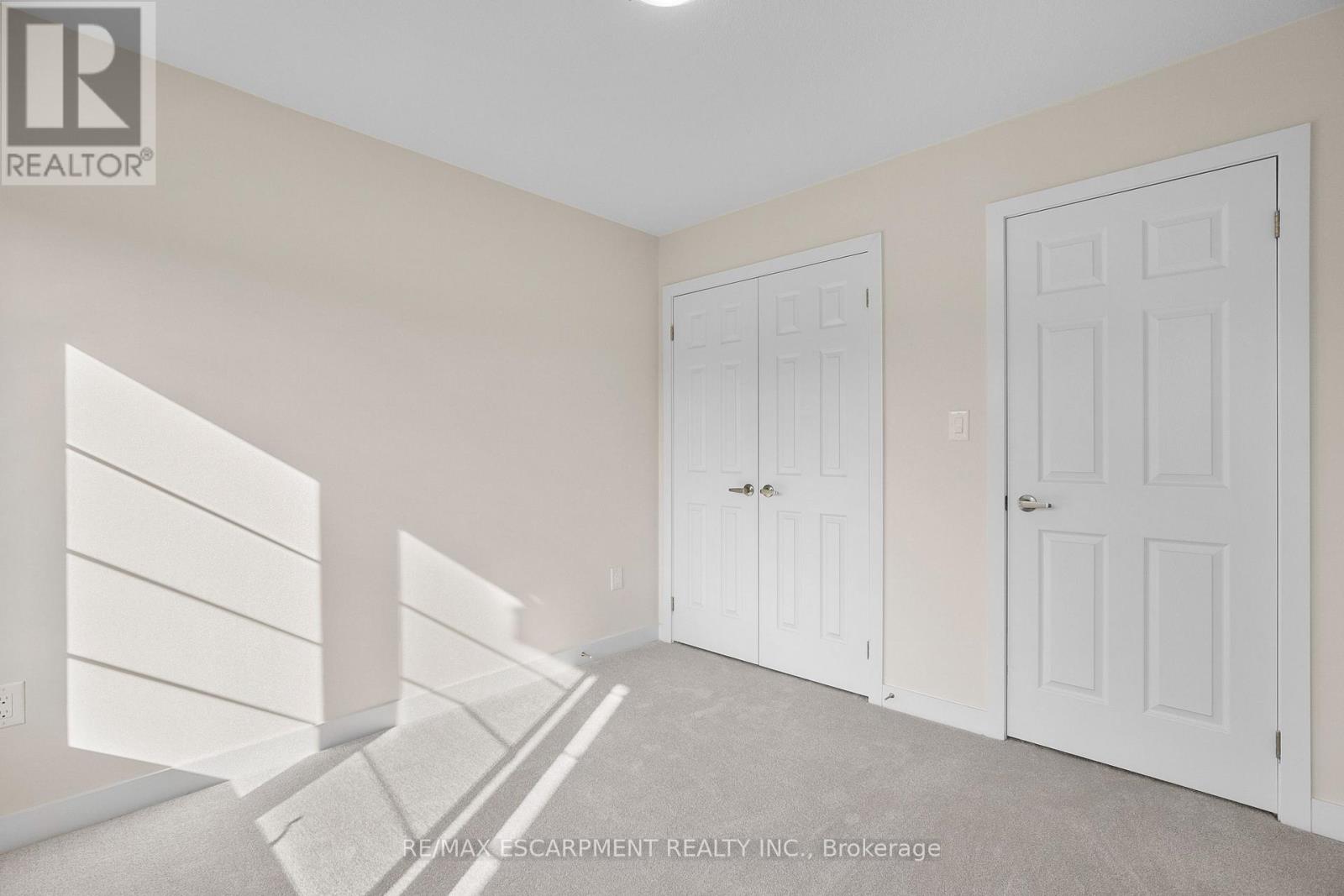 12 Blackberry Lane, Thorold, Ontario  L3B 0L3 - Photo 18 - X13105400