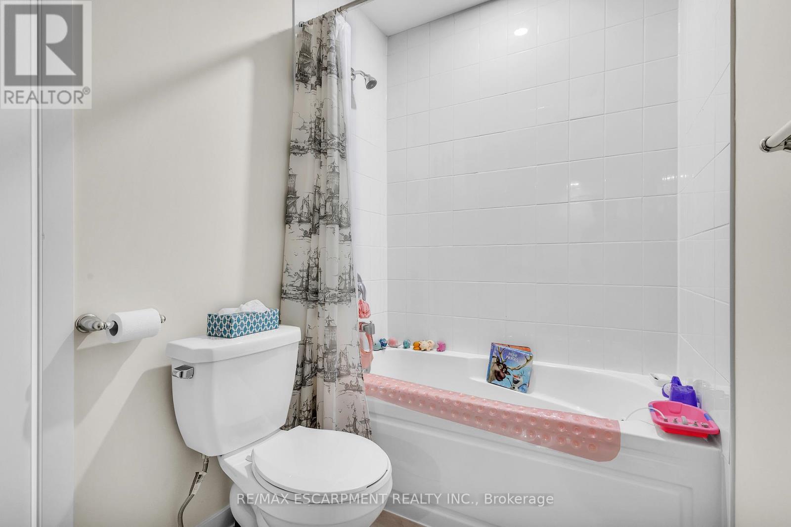 12 Blackberry Lane, Thorold, Ontario  L3B 0L3 - Photo 23 - X13105400
