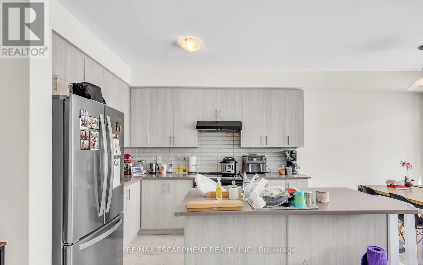 12 Blackberry Lane, Thorold, Ontario  L3B 0L3 - Photo 9 - X13105400