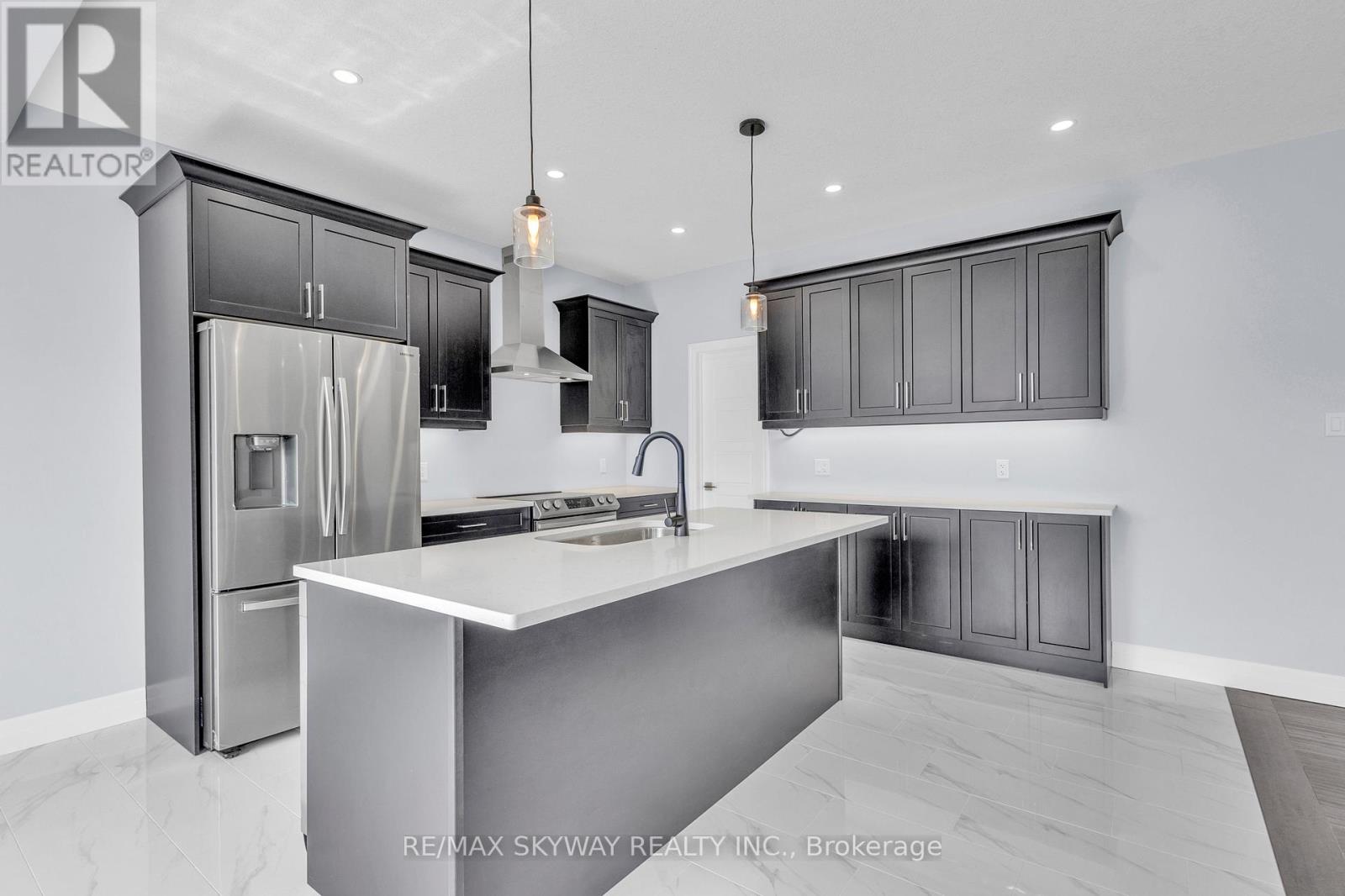 176 Foxborough Place, Thames Centre, Ontario  N0M 2P0 - Photo 30 - X13105462