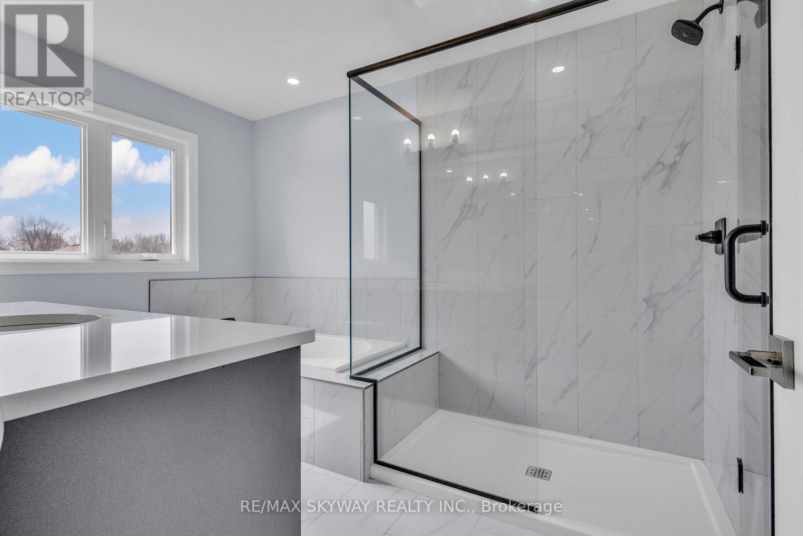 176 Foxborough Place, Thames Centre, Ontario  N0M 2P0 - Photo 41 - X13105462