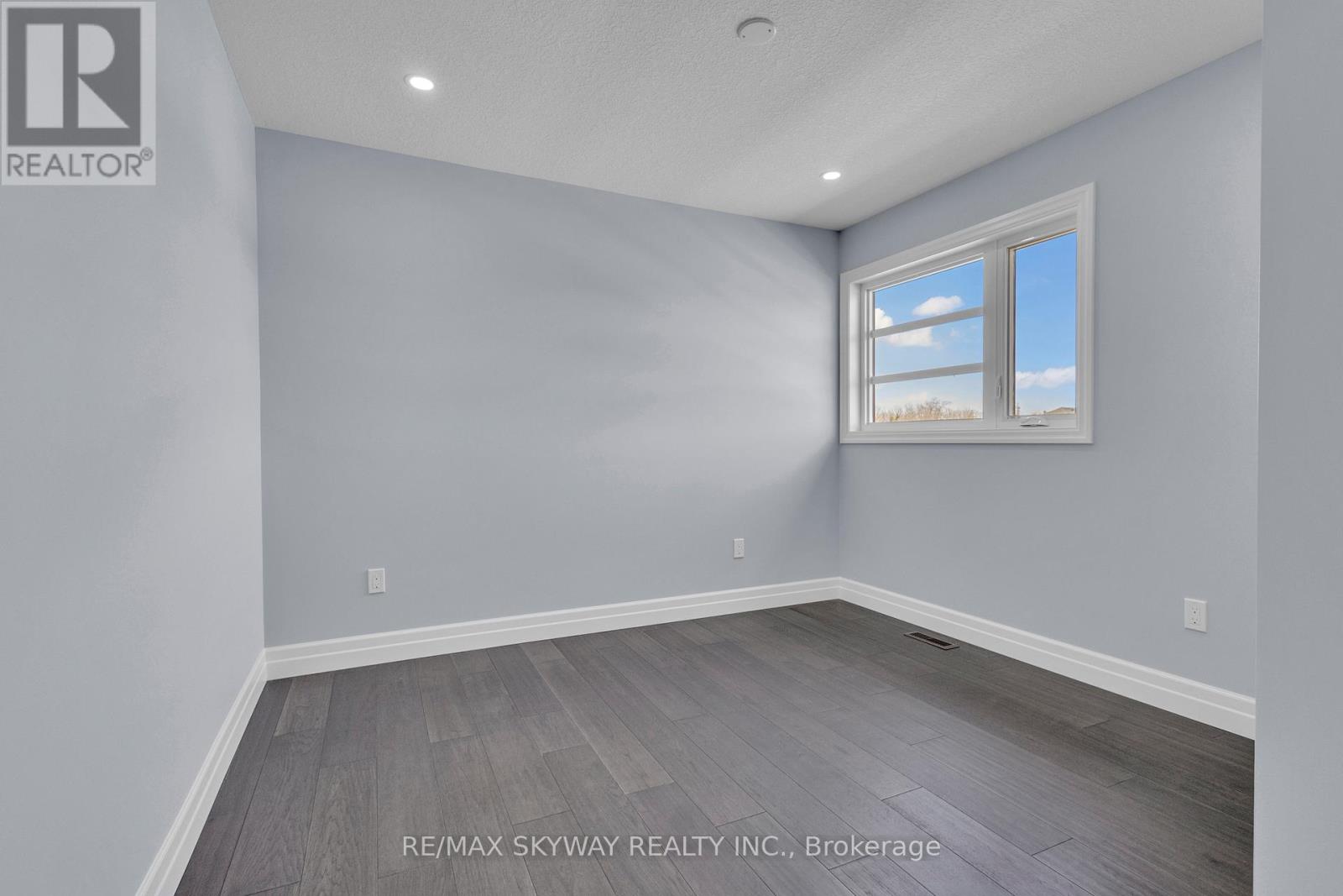 176 Foxborough Place, Thames Centre, Ontario  N0M 2P0 - Photo 47 - X13105462