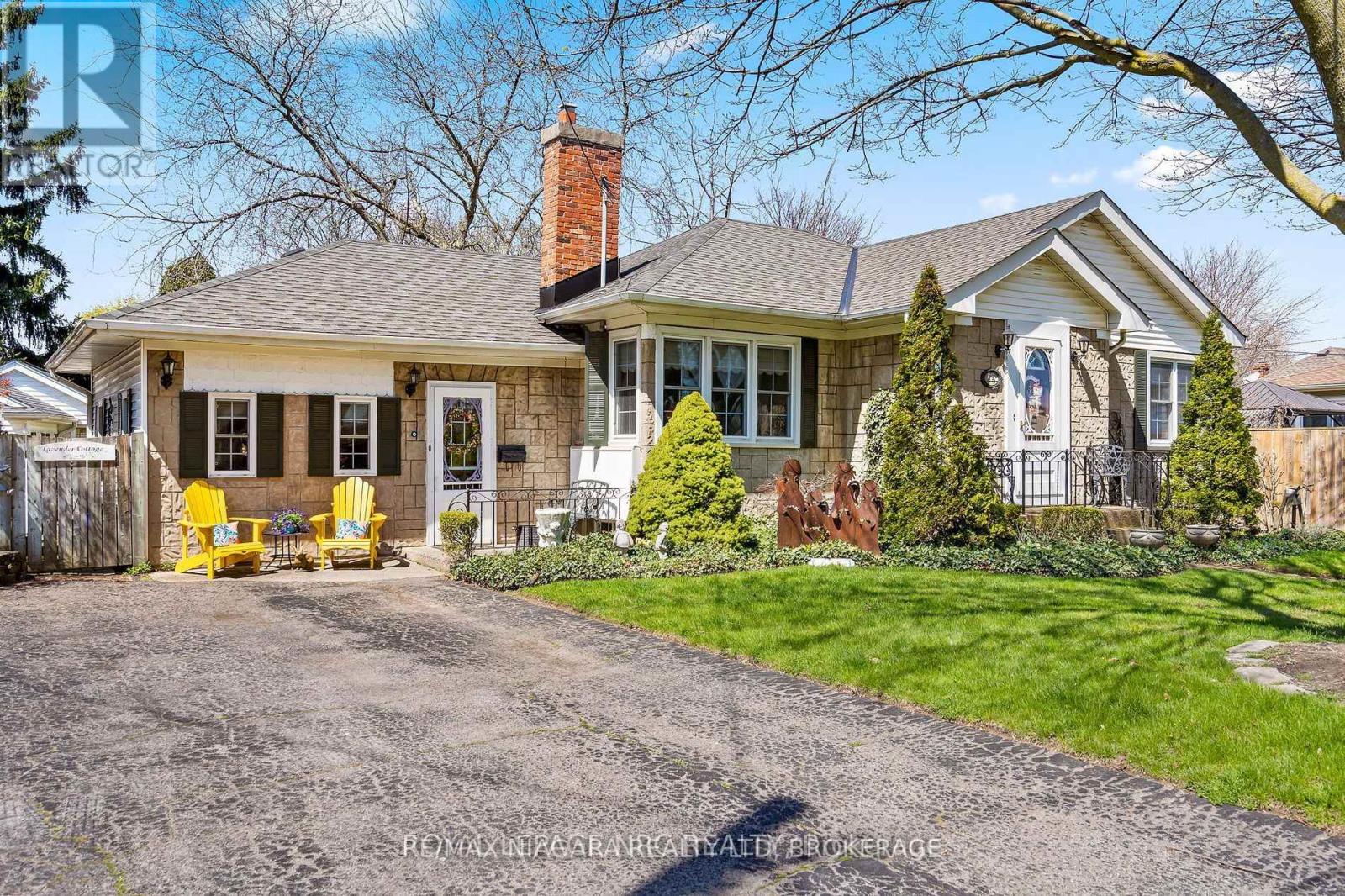 Main - 39 Maplewood Drive, St. Catharines, Ontario  L2M 3P1 - Photo 3 - X13105530