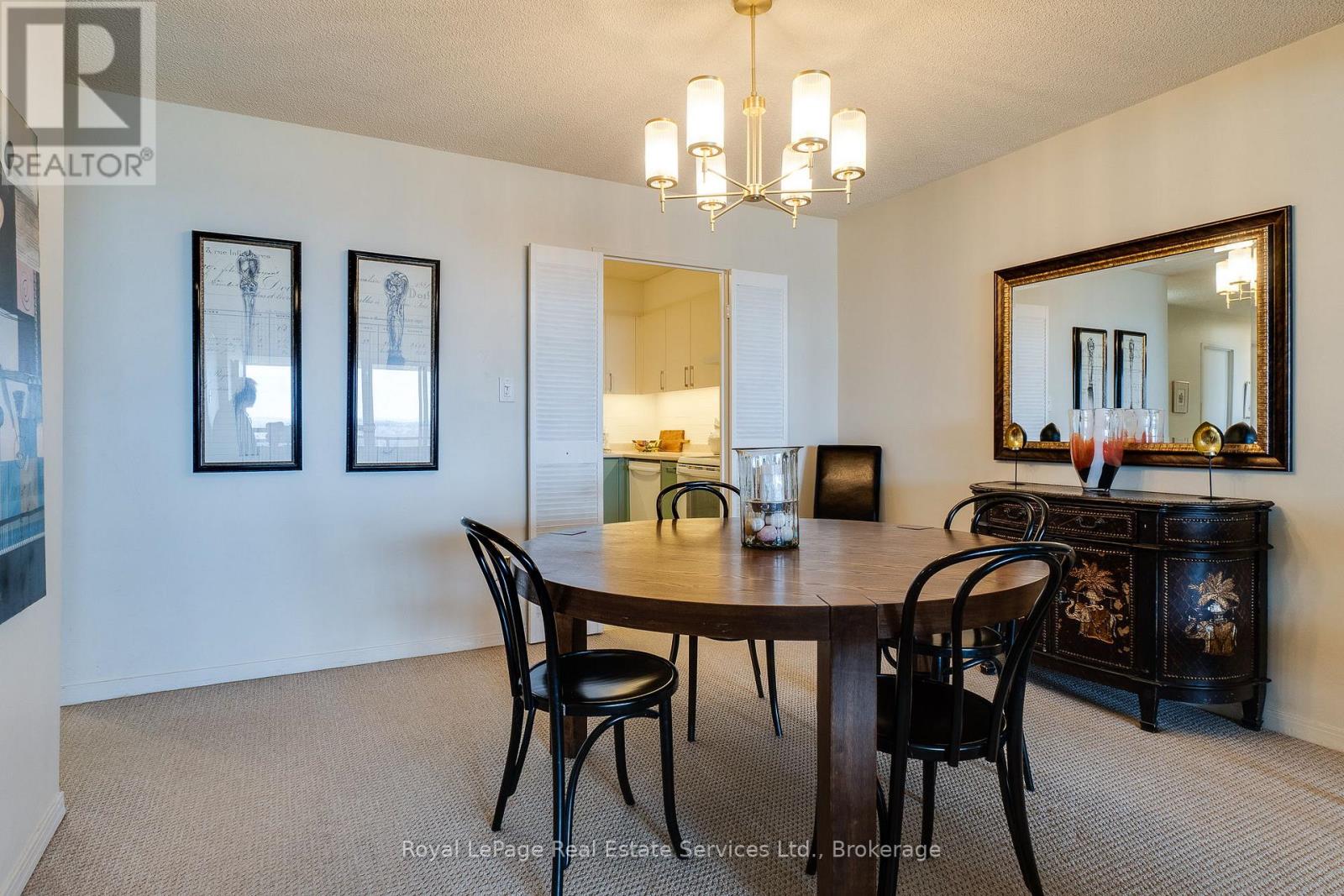 2004 - 1359 White Oaks Boulevard, Oakville, Ontario  L6H 2R8 - Photo 8 - W13105604