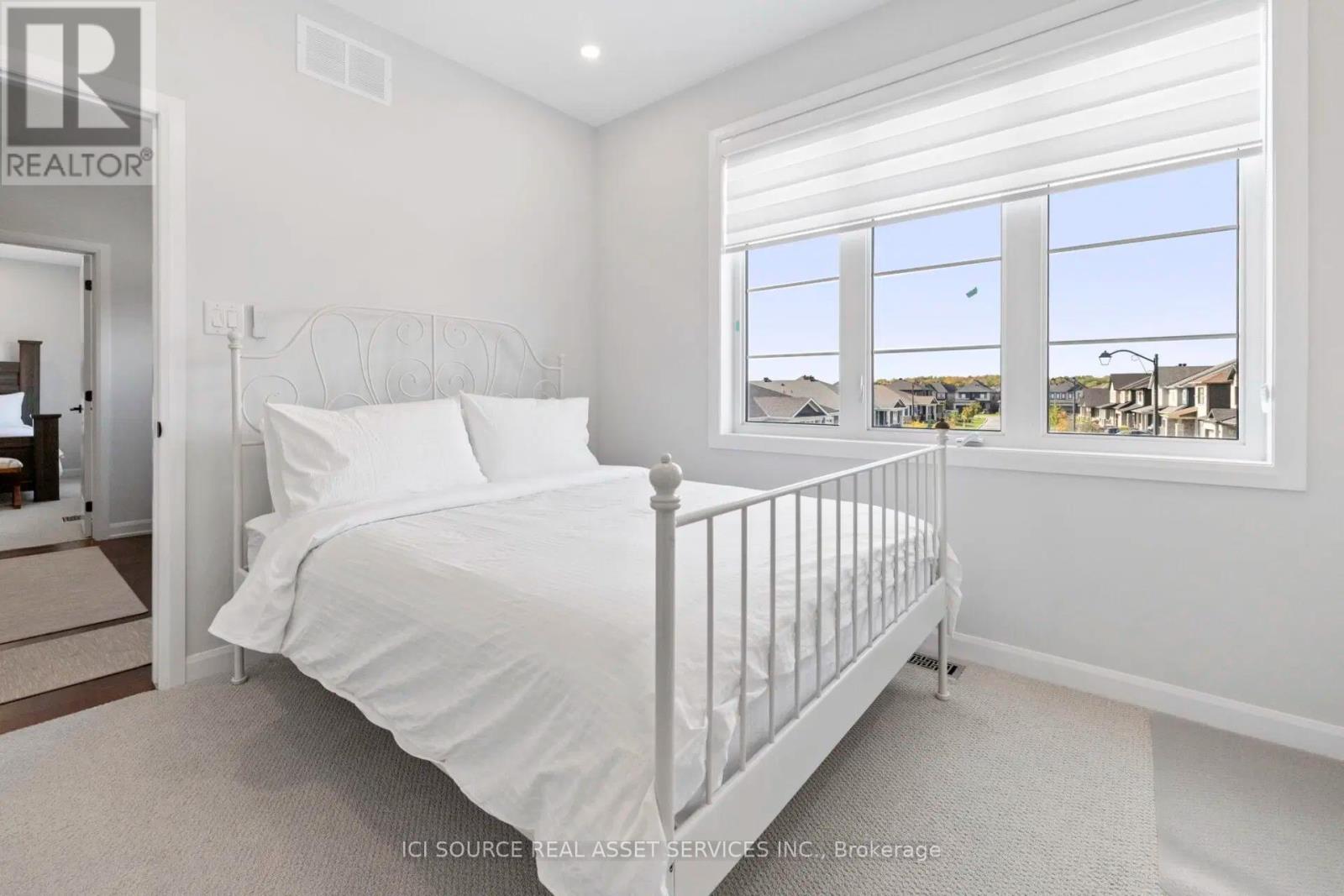 Upper - 733 Coast Circle, Ottawa, Ontario  K4M 0J4 - Photo 19 - X12626598