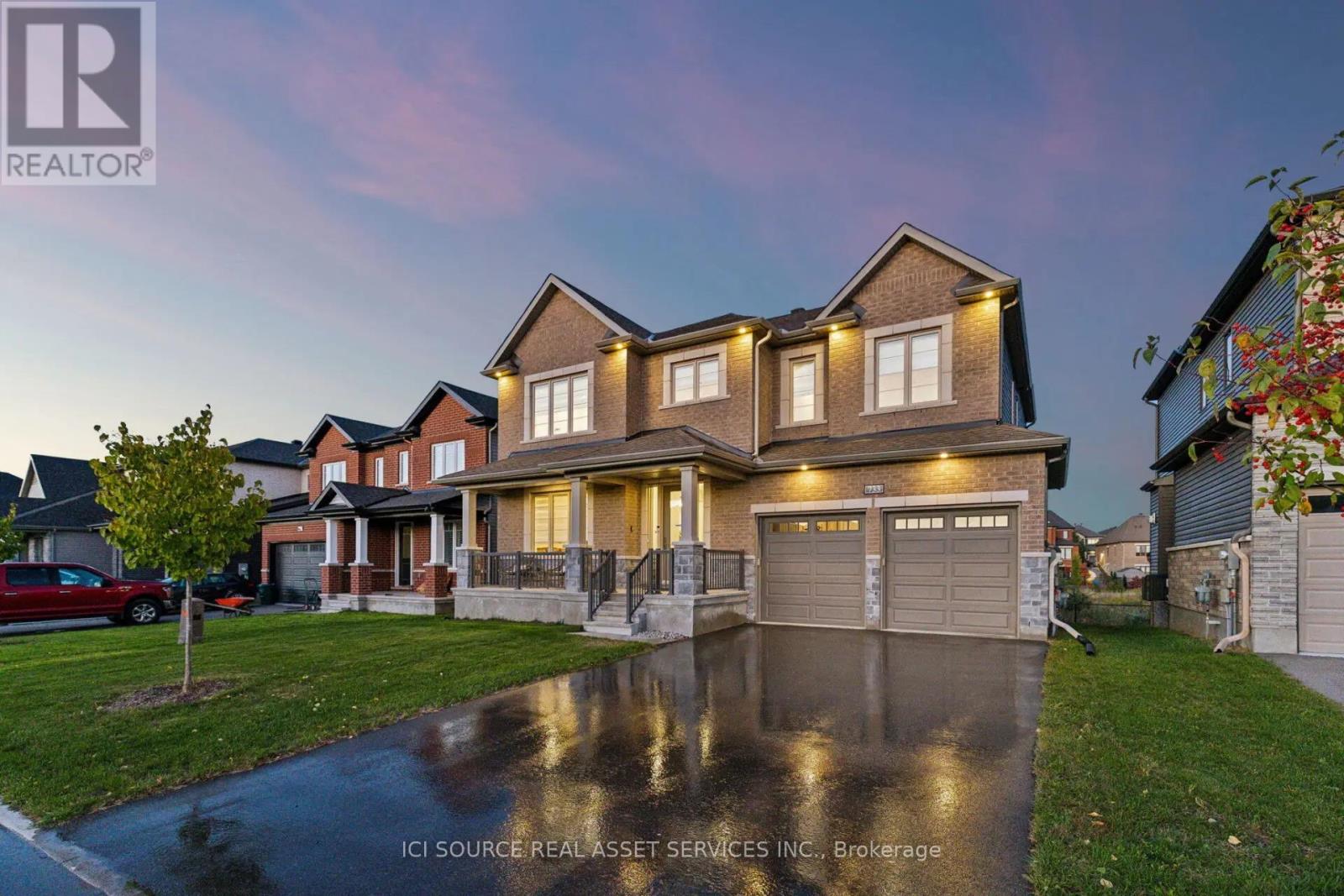 Upper - 733 Coast Circle, Ottawa, Ontario  K4M 0J4 - Photo 2 - X12626598