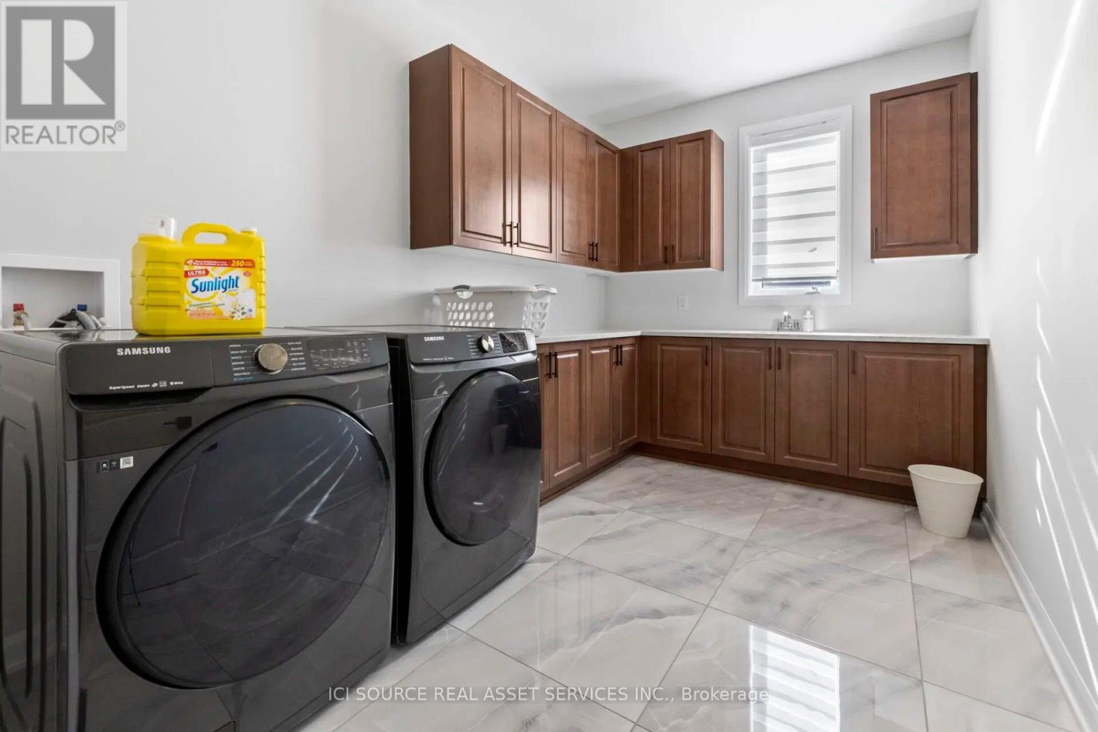 Upper - 733 Coast Circle, Ottawa, Ontario  K4M 0J4 - Photo 27 - X12626598