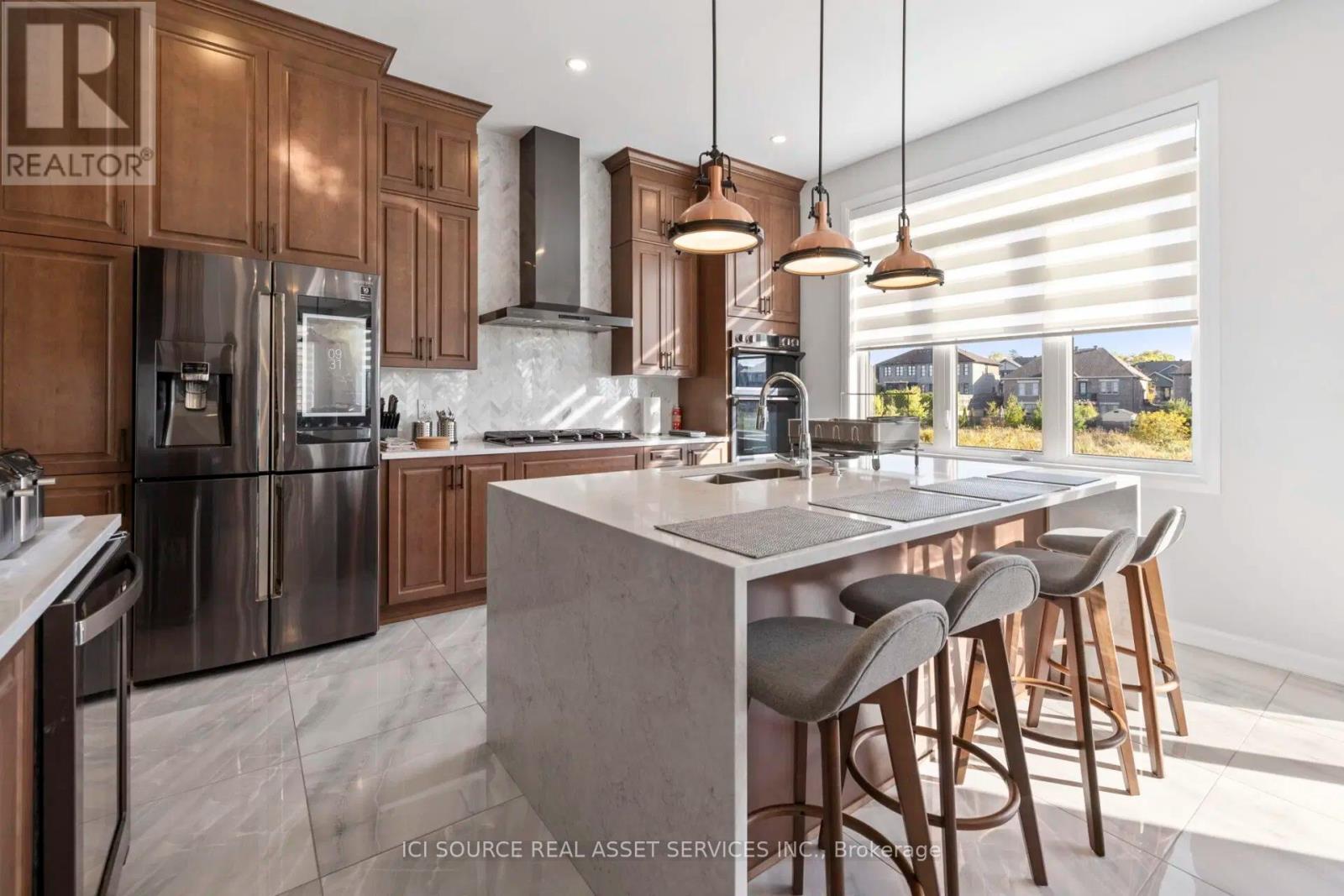 Upper - 733 Coast Circle, Ottawa, Ontario  K4M 0J4 - Photo 8 - X12626598