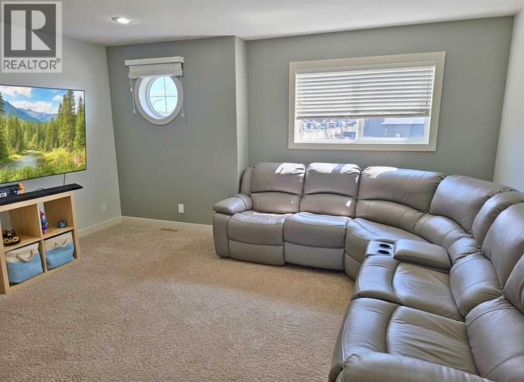 210 Viscount Drive, Red Deer, Alberta  T4R 0M7 - Photo 19 - A2309193