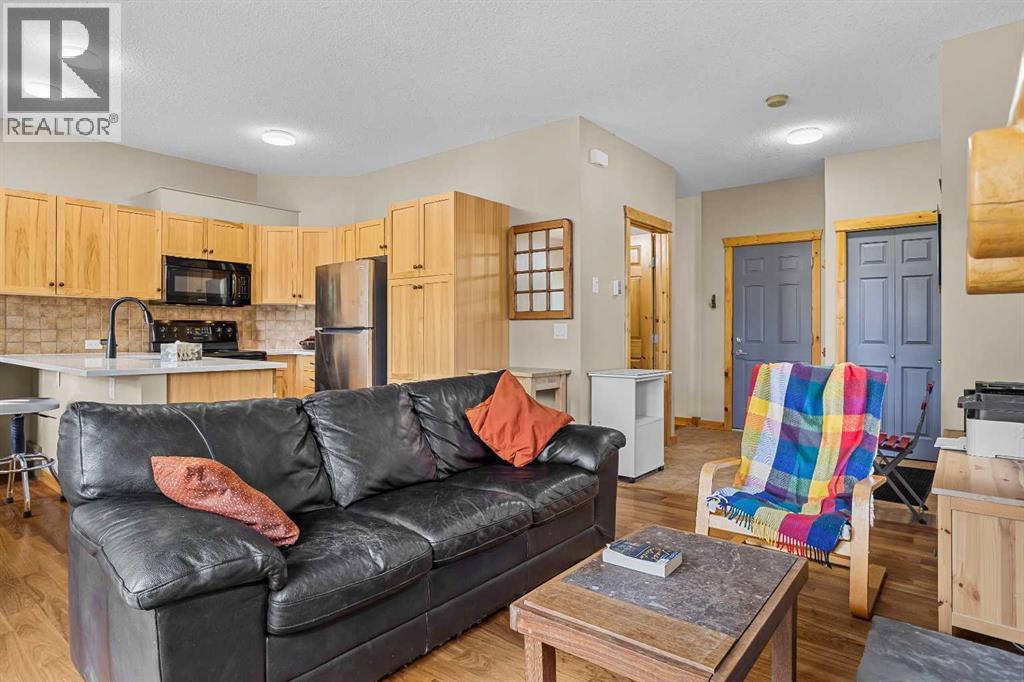 201, 70 Dyrgas Gate, Canmore, Alberta  T1W 3J6 - Photo 9 - A2289311