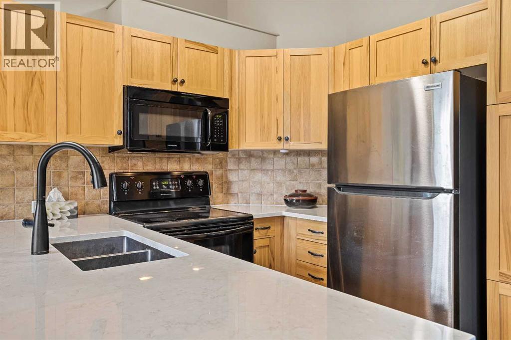 201, 70 Dyrgas Gate, Canmore, Alberta  T1W 3J6 - Photo 13 - A2289311
