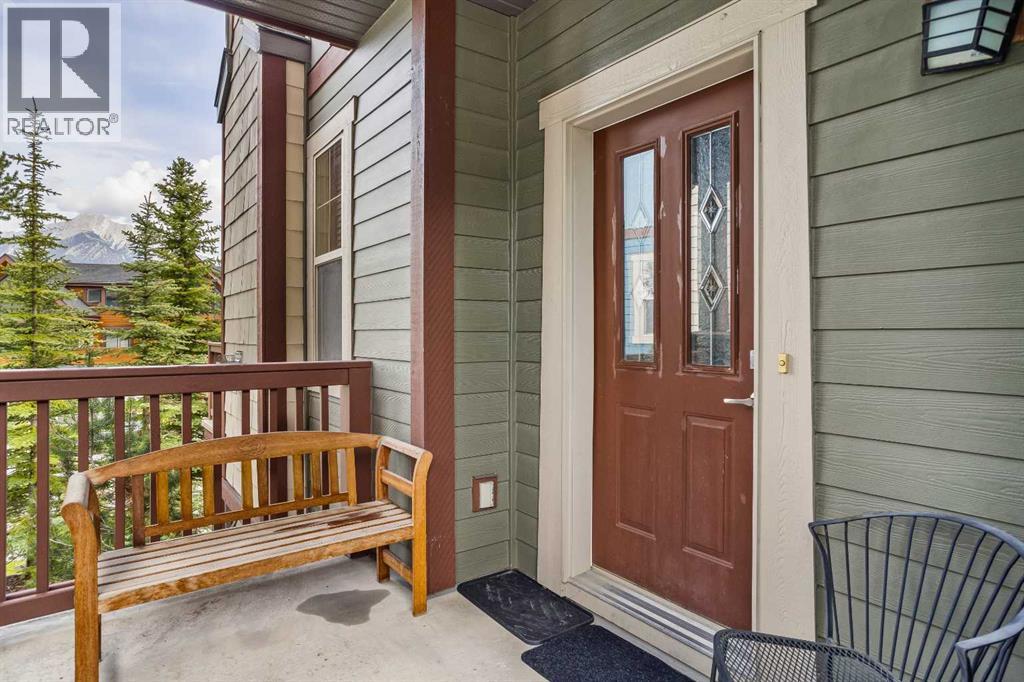 201, 70 Dyrgas Gate, Canmore, Alberta  T1W 3J6 - Photo 3 - A2289311