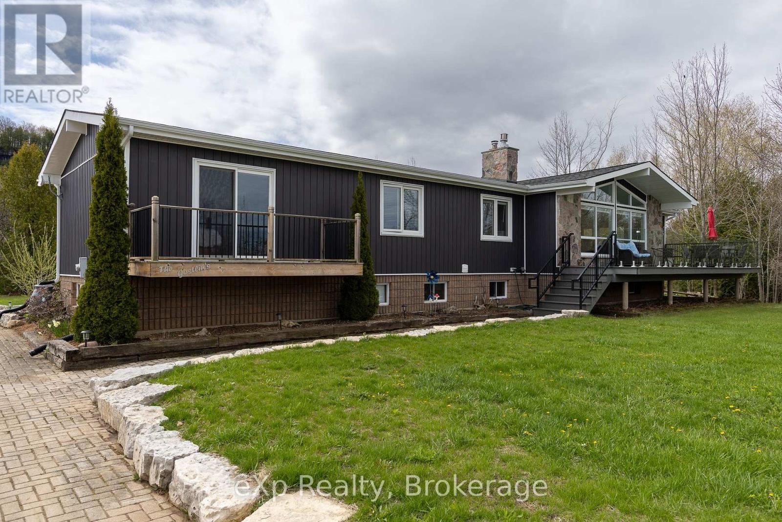 502754 Grey Road 1, Georgian Bluffs, Ontario  N0H 2T0 - Photo 2 - X13105504