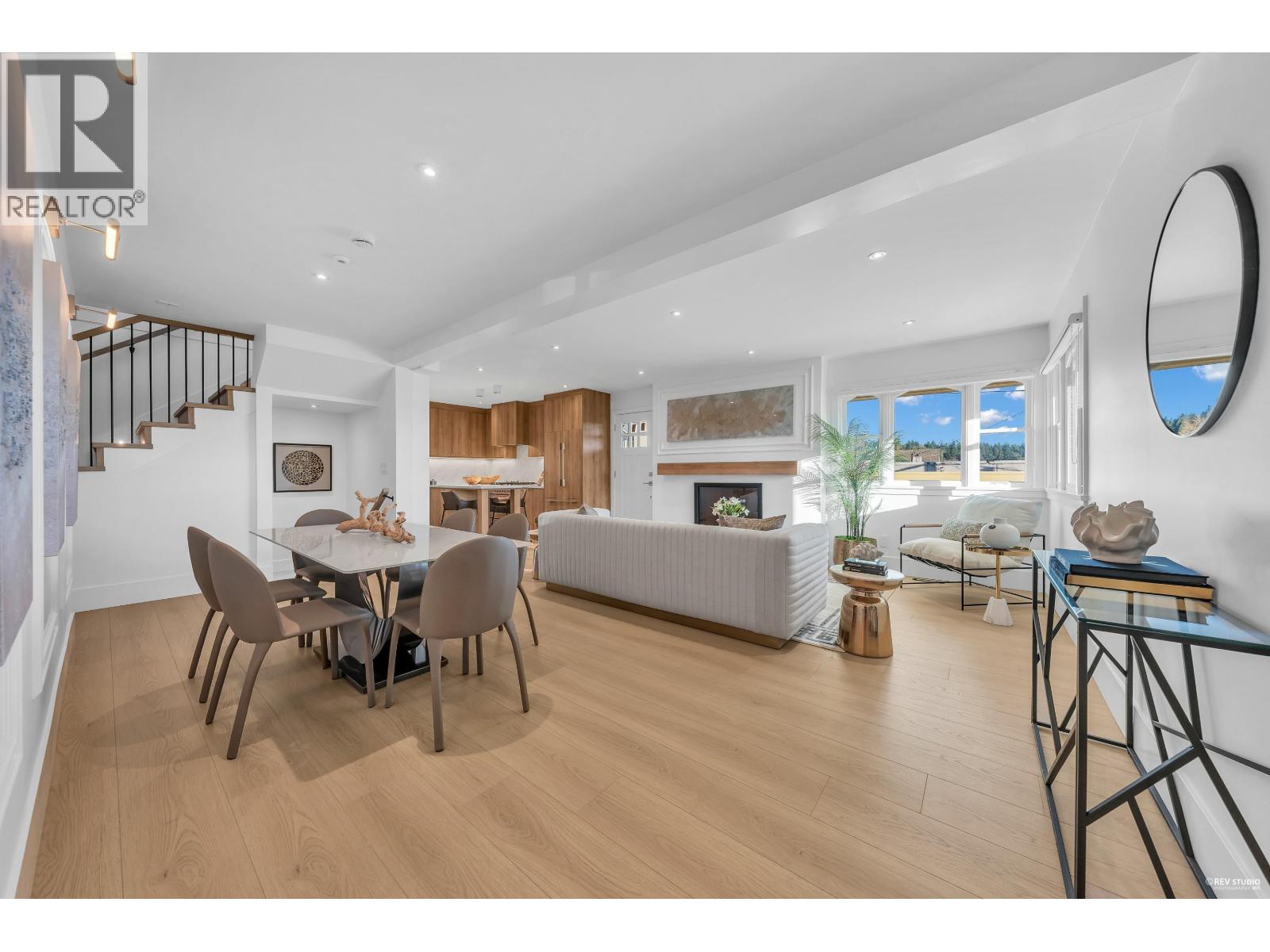 103 1125 Cartier Avenue, Coquitlam, British Columbia  V3K 2C1 - Photo 5 - R3105478