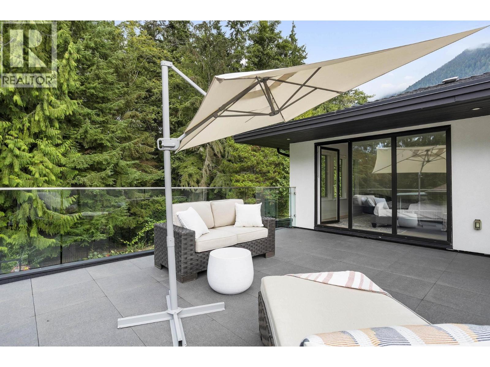 5197 Sonora Drive, North Vancouver, British Columbia  V7R 3V7 - Photo 21 - R3121478