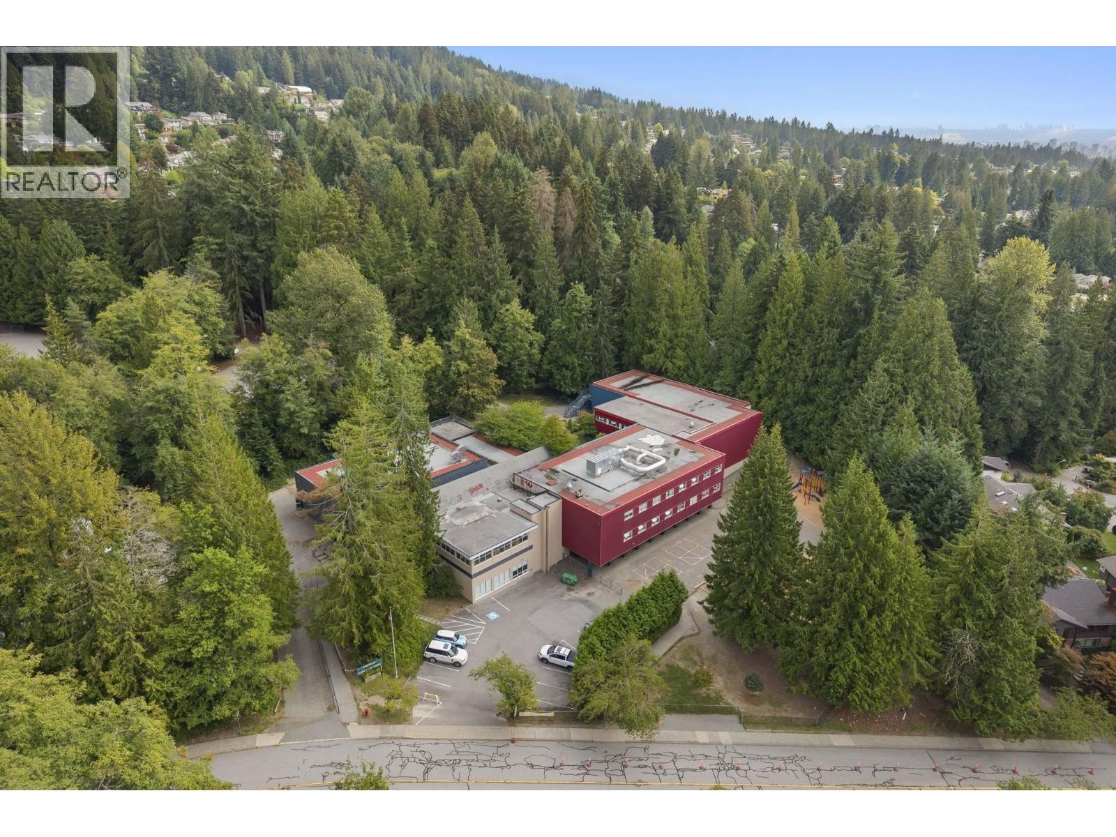 5197 Sonora Drive, North Vancouver, British Columbia  V7R 3V7 - Photo 32 - R3121478