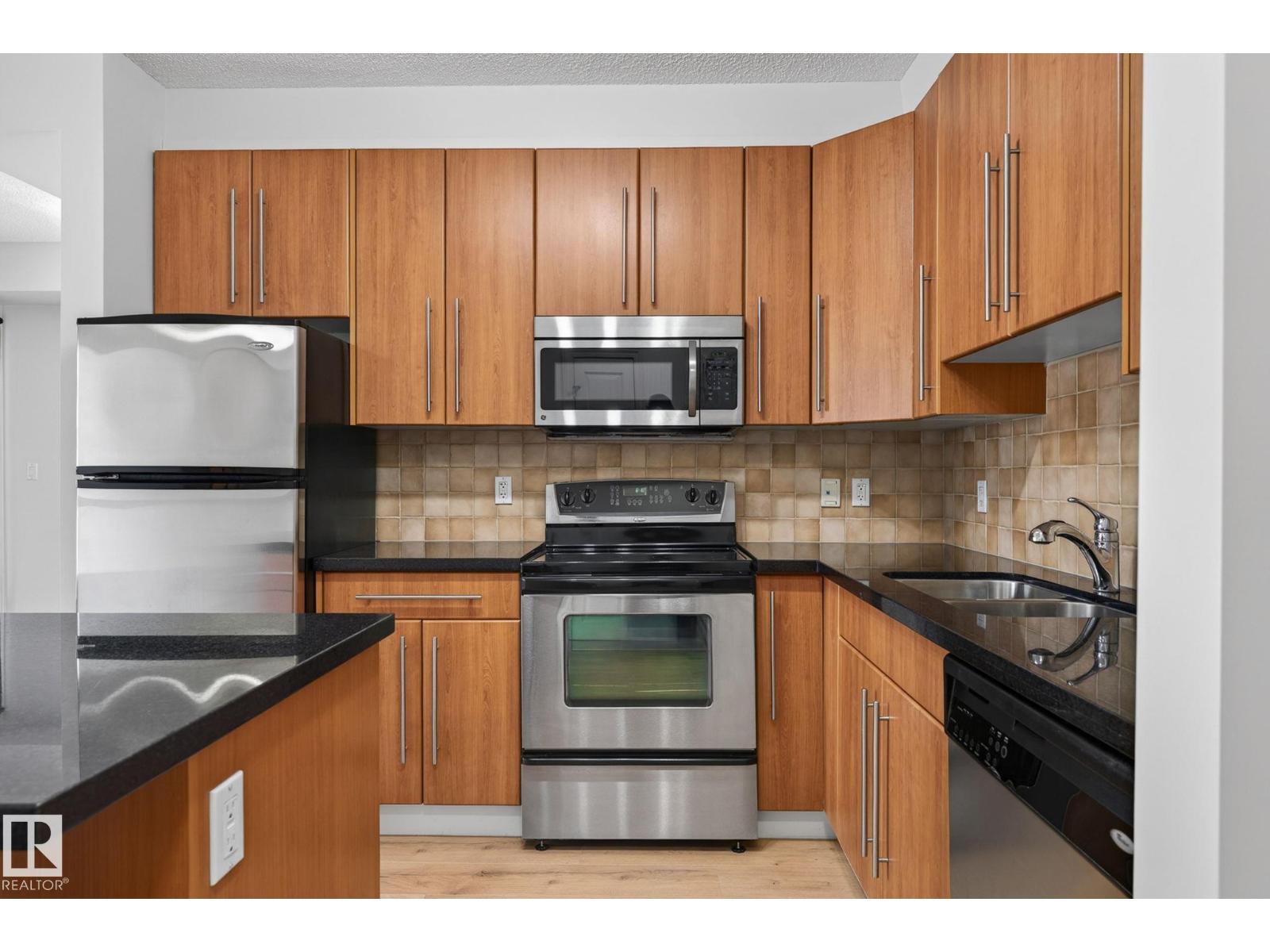 #301 9819 104 St Nw, Edmonton, Alberta  T5K 0Y8 - Photo 12 - E4486697