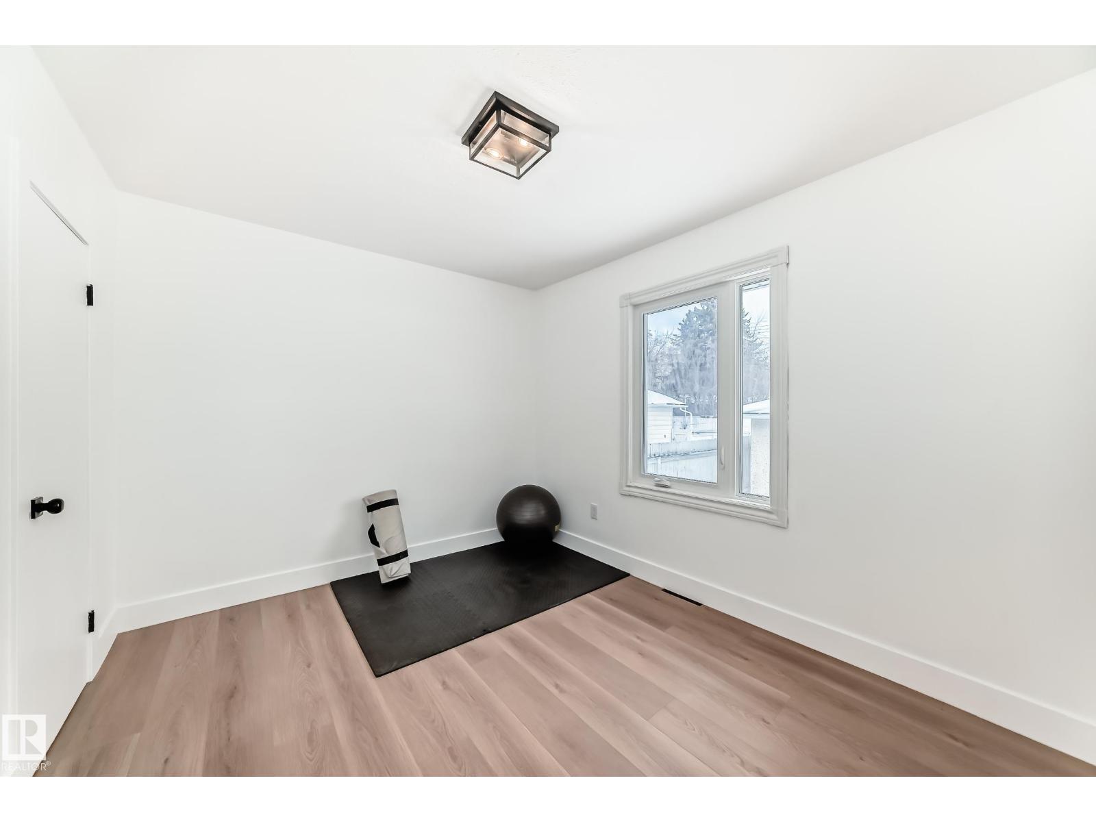 8712 89 Av Nw, Edmonton, Alberta  T6C 1N7 - Photo 12 - E4486707