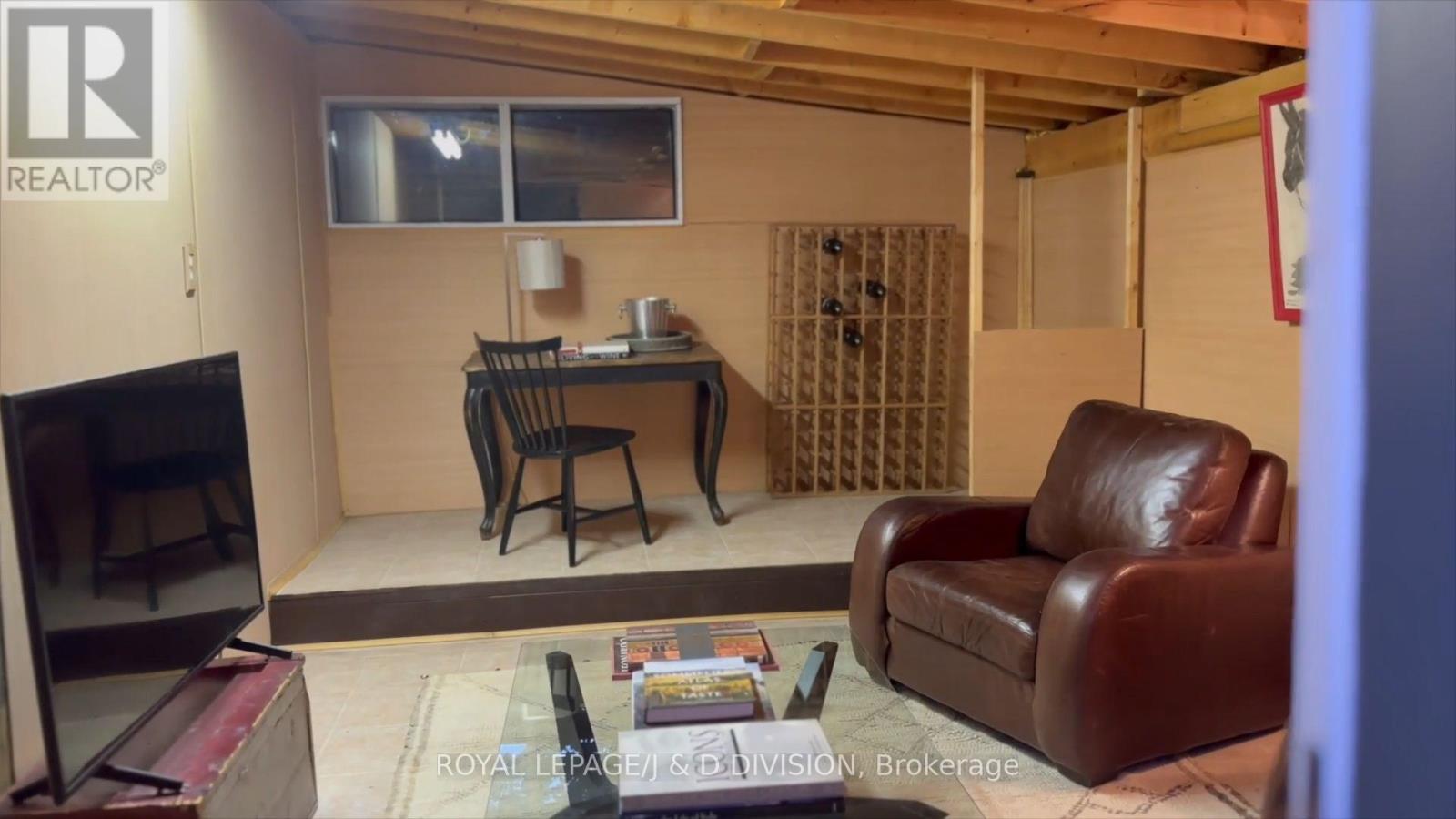 44 Standish Avenue, Toronto, Ontario  M4W 3B1 - Photo 47 - C13069976