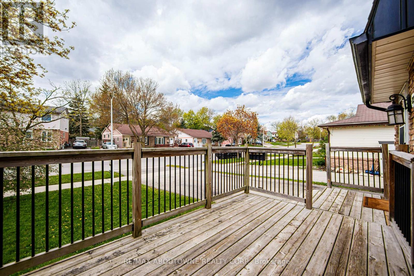 2367 Middlesmoor Crescent, Burlington, Ontario  L7P 3X4 - Photo 31 - W13102420