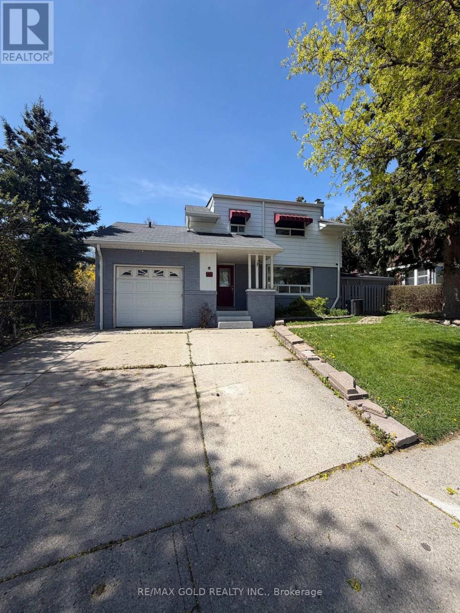 52 ELDOMAR AVENUE, Brampton, Ontario