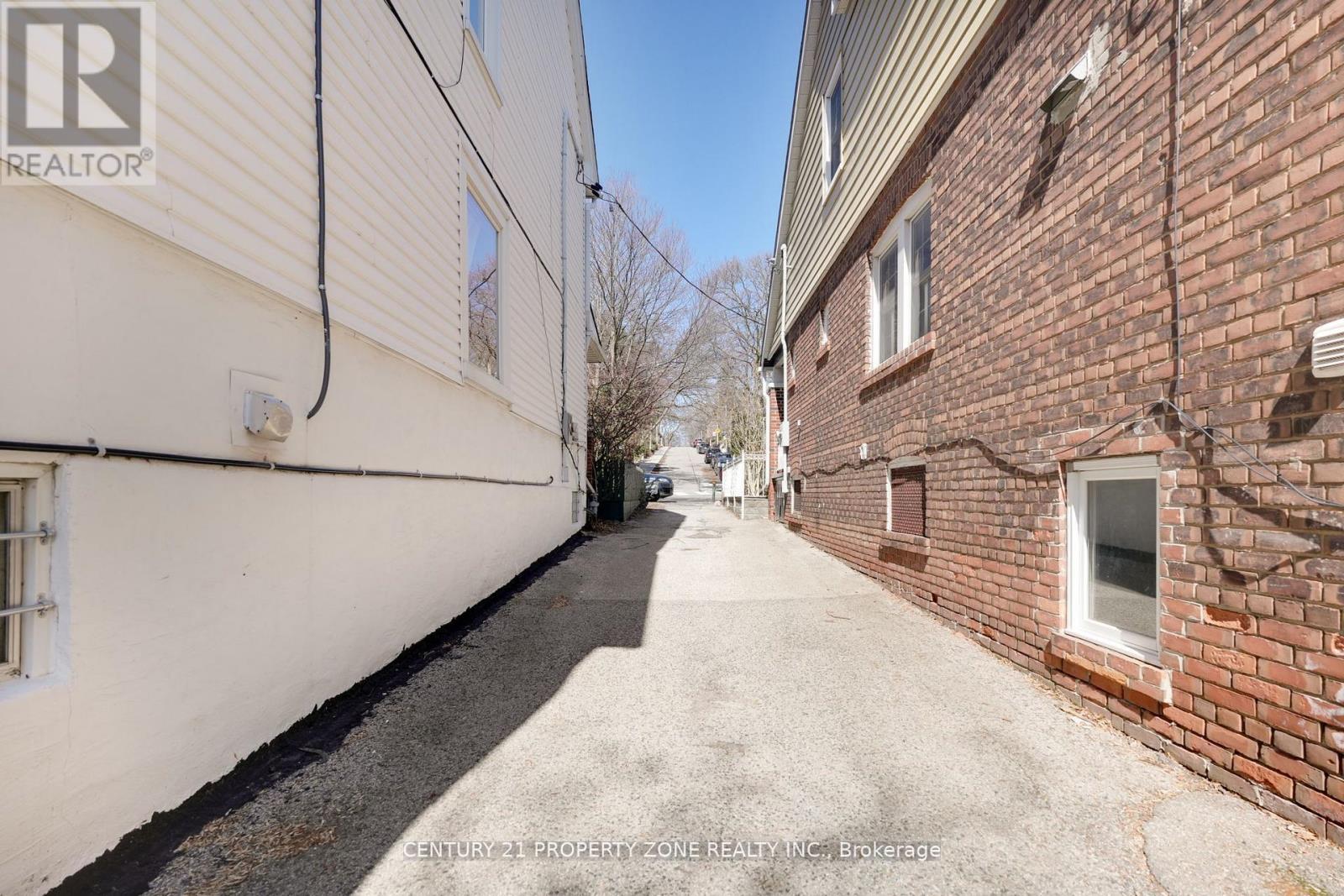 97 Sparkhall Avenue, Toronto, Ontario  M4K 1G7 - Photo 41 - E13105548