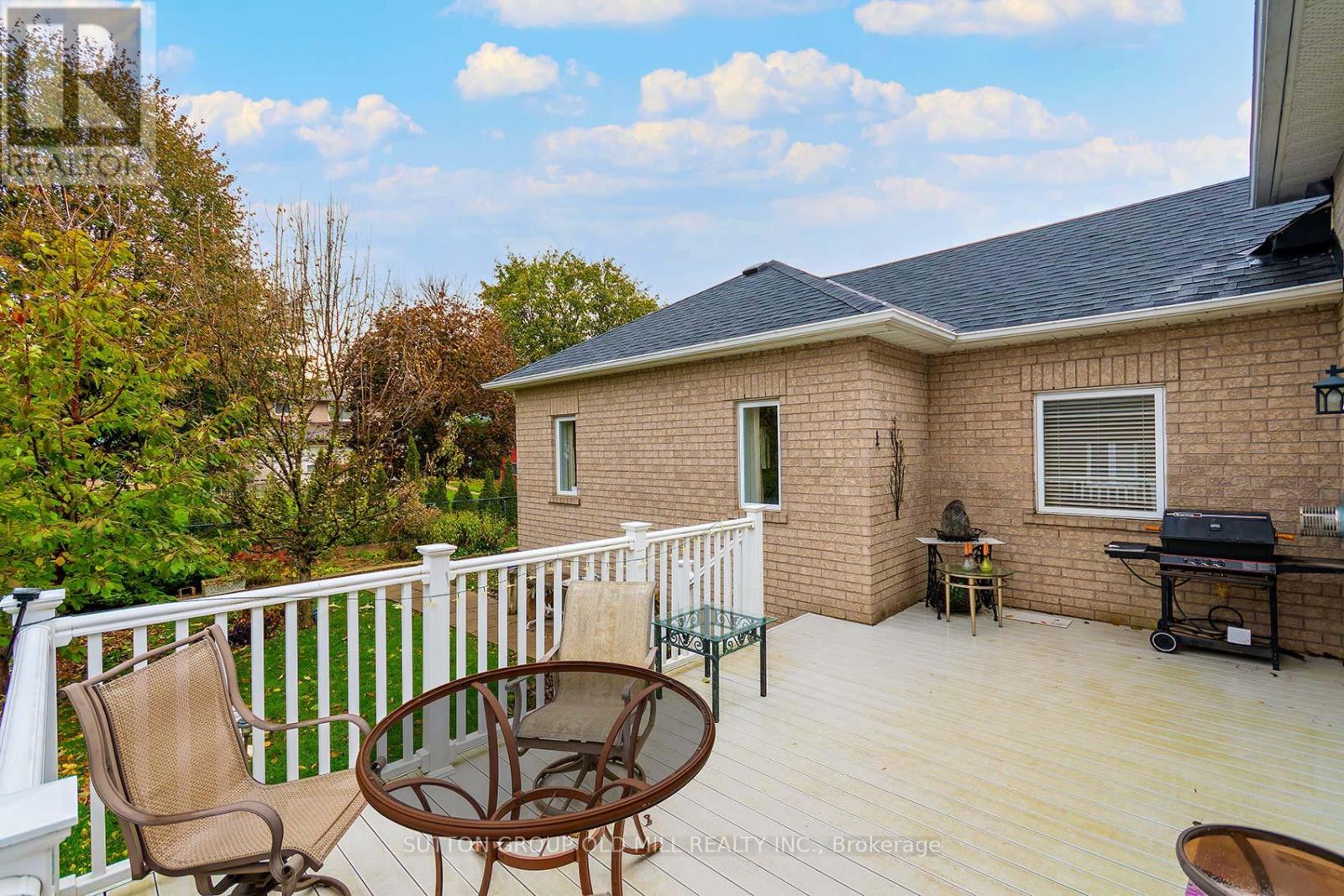 128 Carmela Avenue, Richmond Hill, Ontario  L4E 2V6 - Photo 30 - N13105580